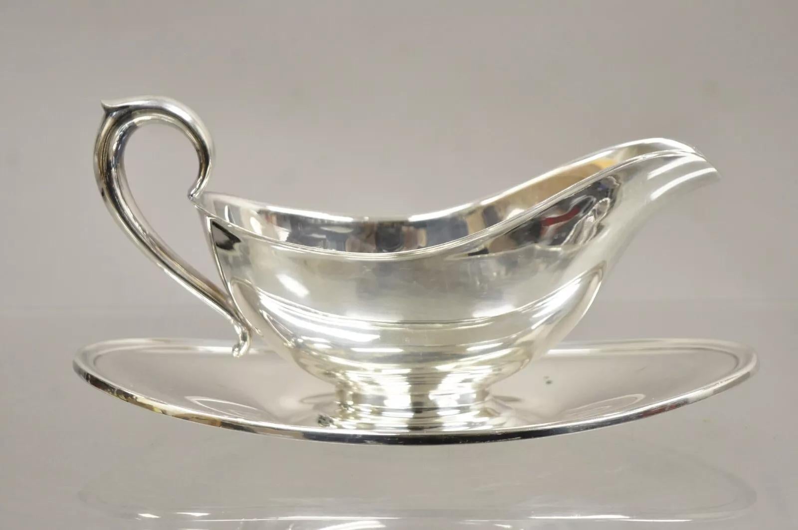 Vintage Gorham YC430 Silver Plated Victorian Gravy Boat With Attached Underplate For Sale 4