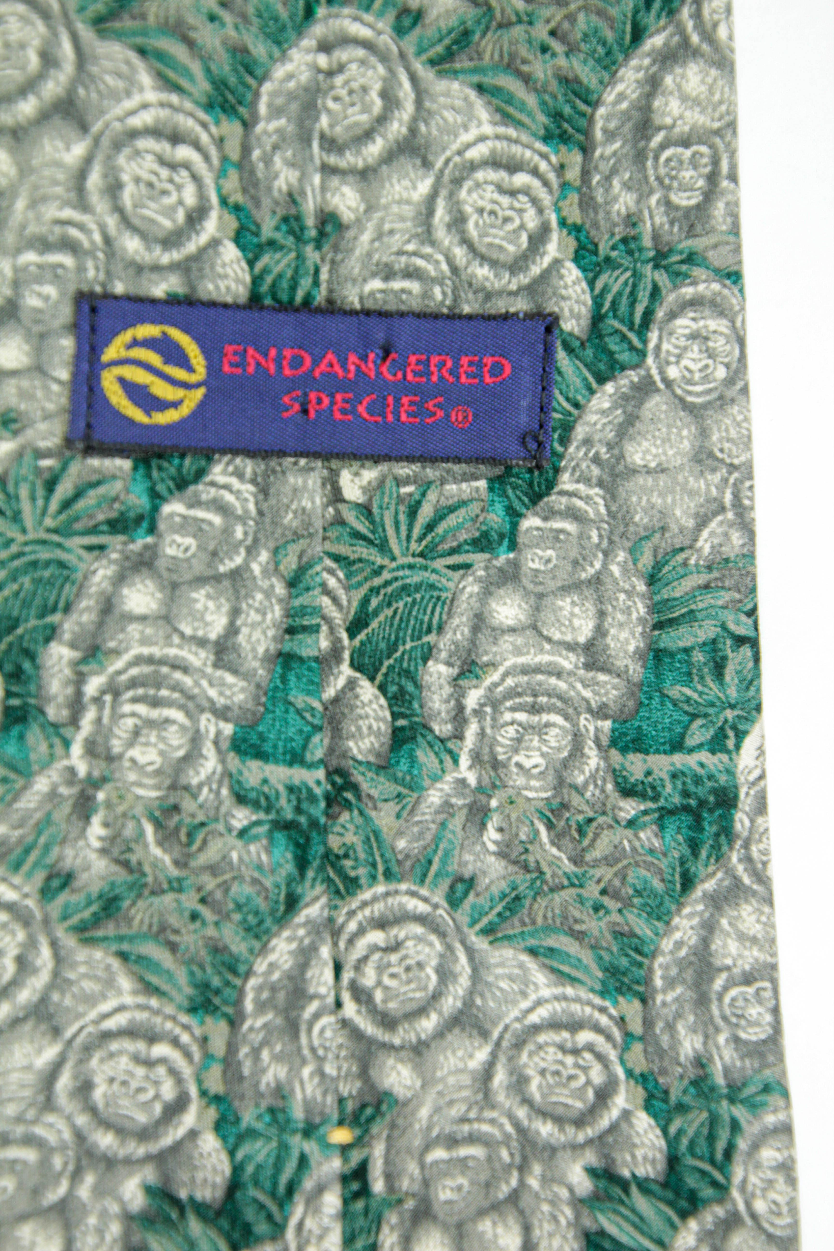 Vintage Gorillas Endangered Species Men’s Silk Neck Tie in Green Color 1990 For Sale 1