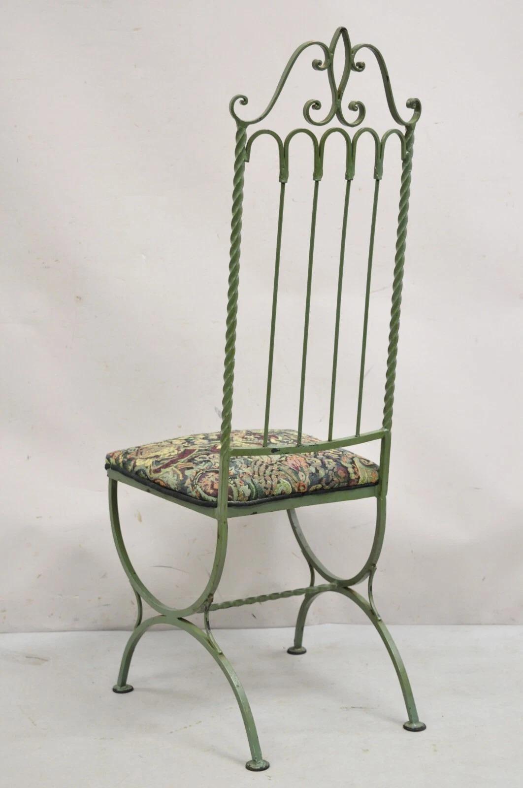Ensemble de 4 chaises de salle à manger de style gothique Hollywood Regency en fer forgé vert en vente 4