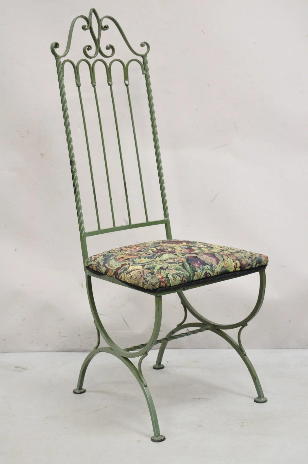 Ensemble de 4 chaises de salle à manger de style gothique Hollywood Regency en fer forgé vert en vente 6