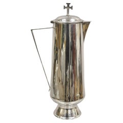 Jarra alta religiosa de estilo gótico vintage chapada en plata con cruz