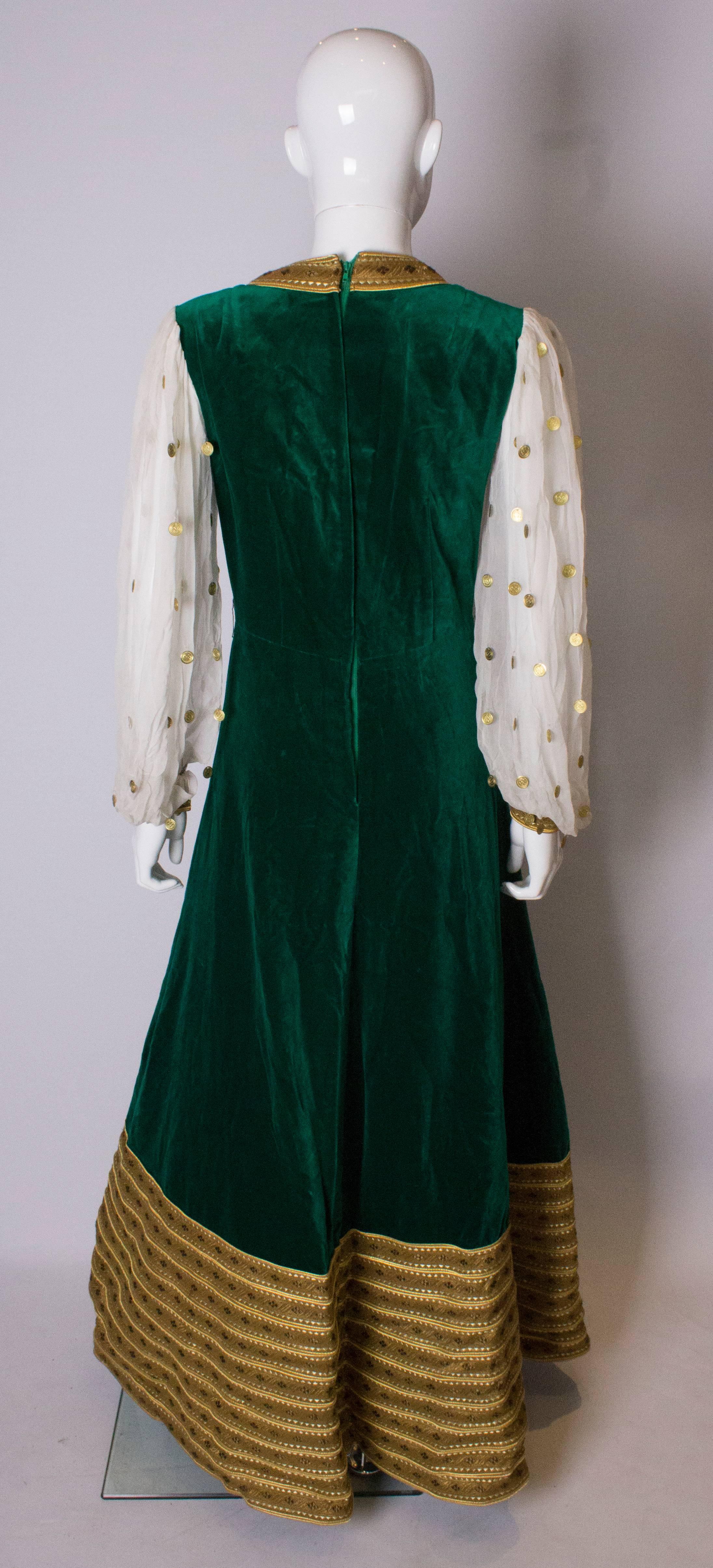 Vintage Gown  by Regamus, London 2