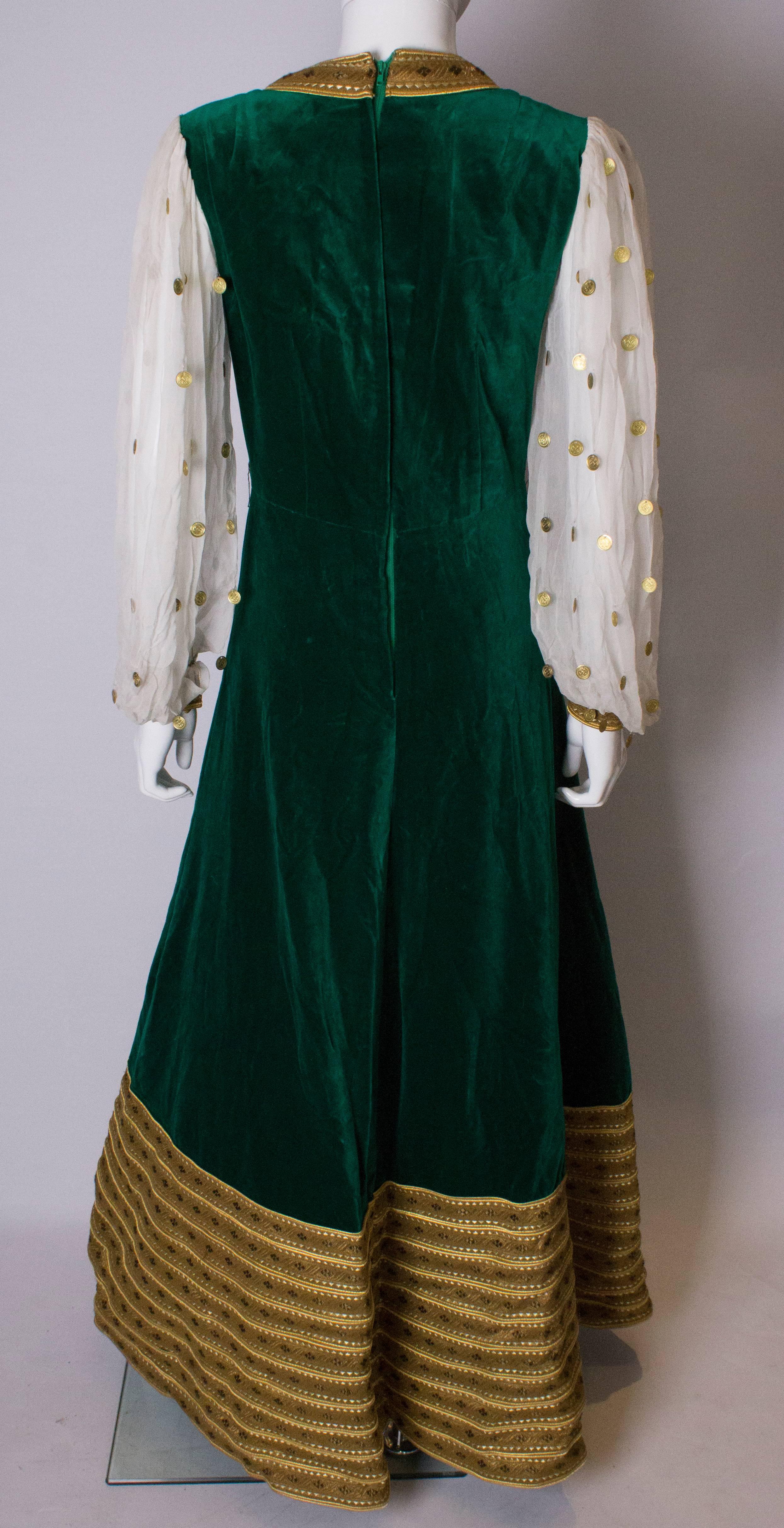Vintage Gown  by Regamus, London 3
