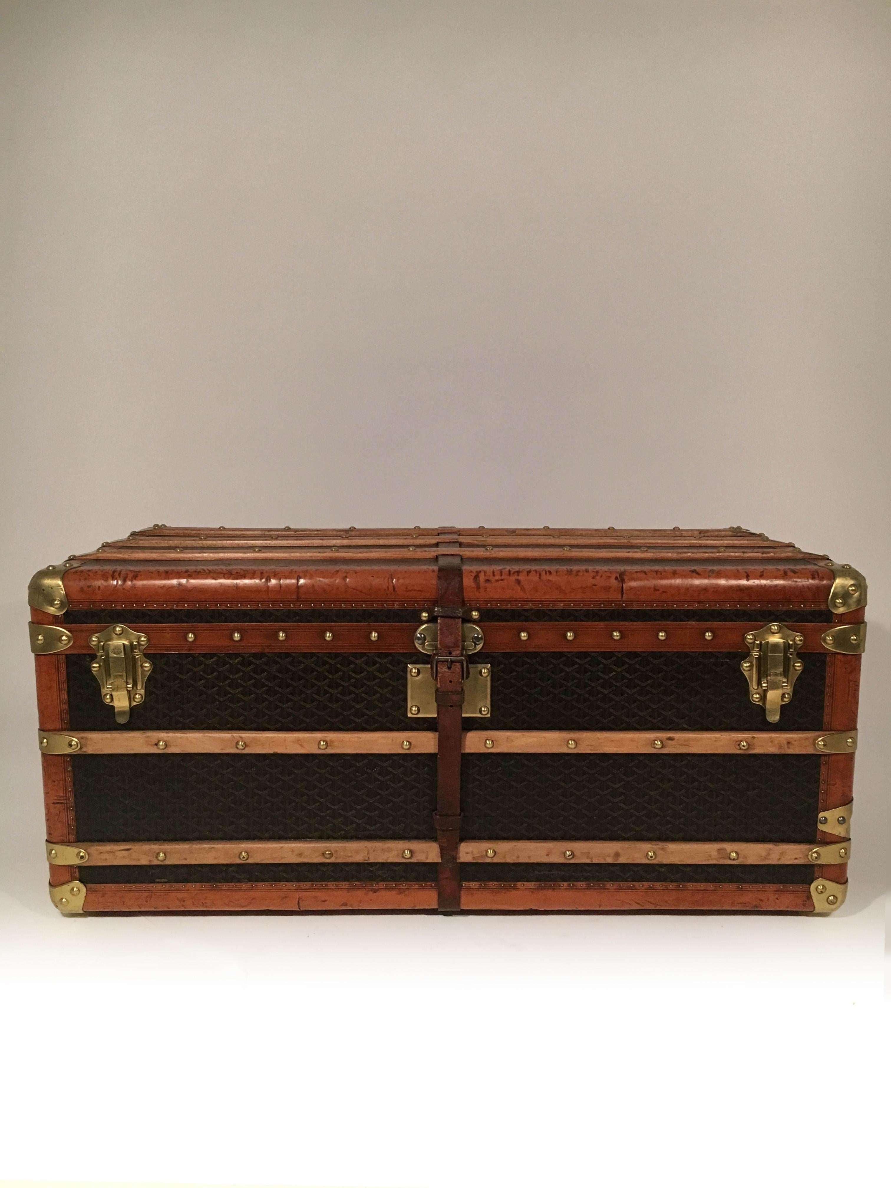 Antique Goyard Steamer Trunk from the Princely House of Thurn and Taxis, France 1910s. A splendid large size steamer trunk by Goyard with chevron pattern canvas covering, leather trim, and polished brass handles, lock & catches; circa 1909. The