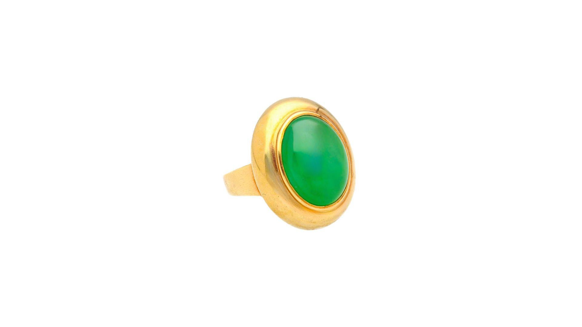Women's or Men's Vintage Grade A Jadeite Jade Gump's San Francisco Bezel Set Ring in 18K Gold For Sale