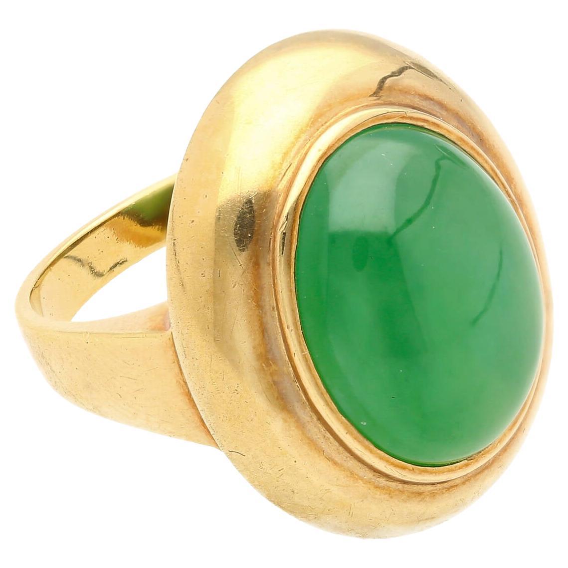 Vintage Grade A Jadeite Jade Gump's San Francisco Bezel Set Ring in 18K Gold For Sale