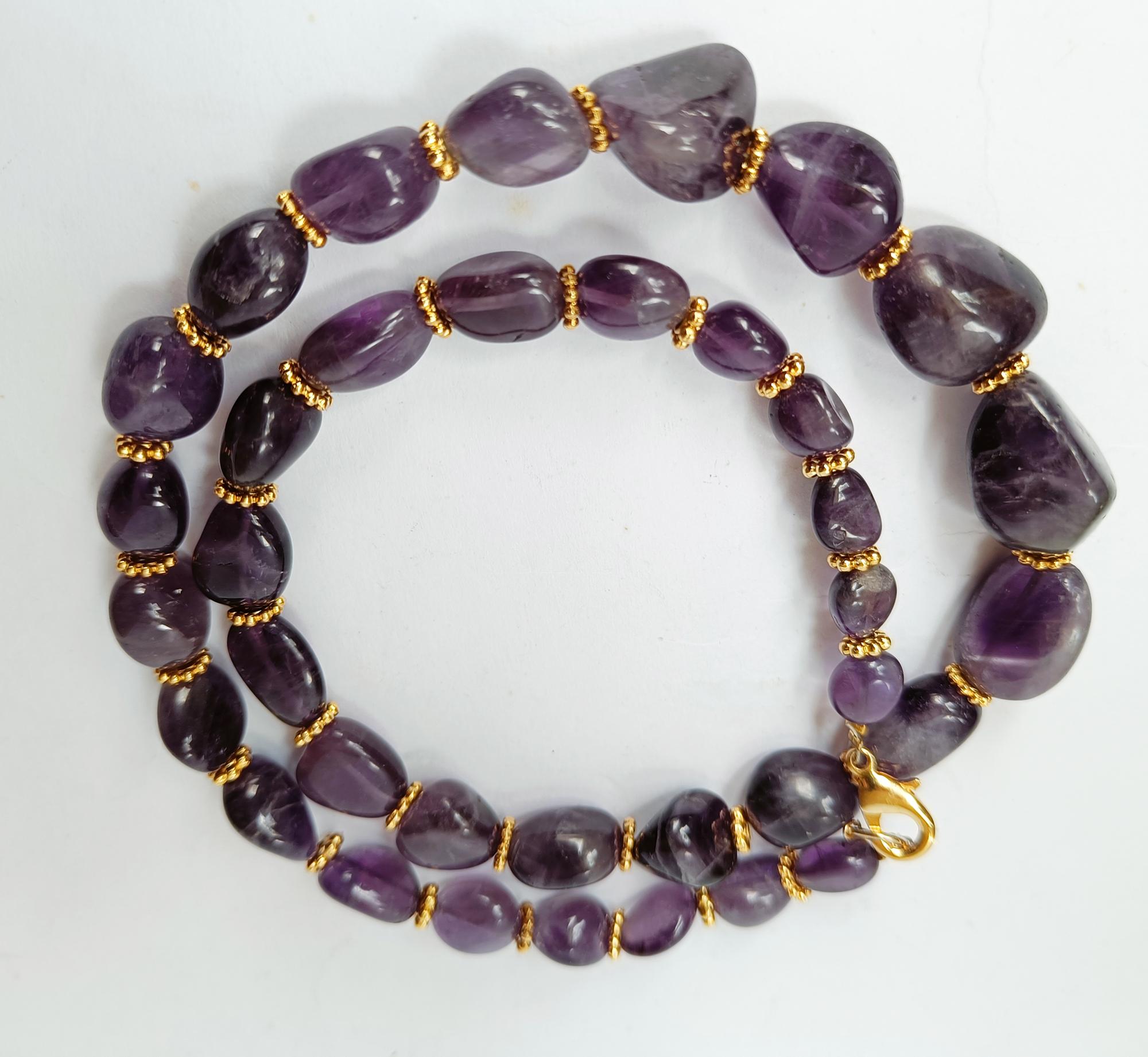 Hand-Crafted Vintage graduated Amethyst Necklace For Sale