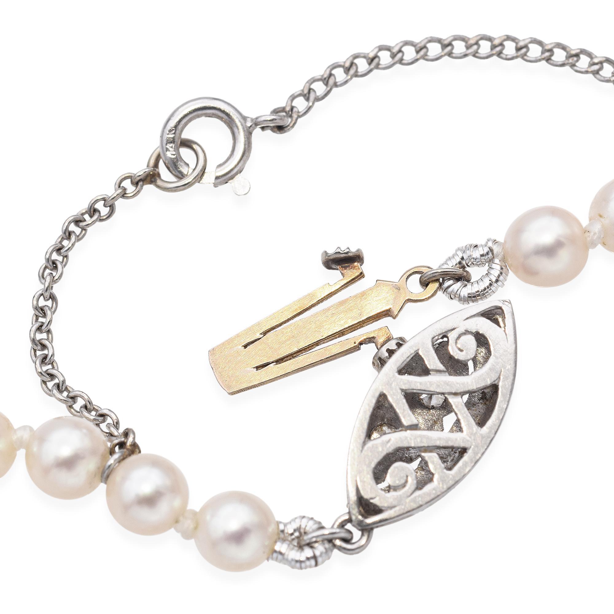 Femenino o masculino Collar Vintage de Perlas Graduadas con Cierre de Diamantes en Platino en venta