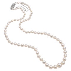 Vintage Graduated Pearl Necklace with Platinum Diamond Clasp