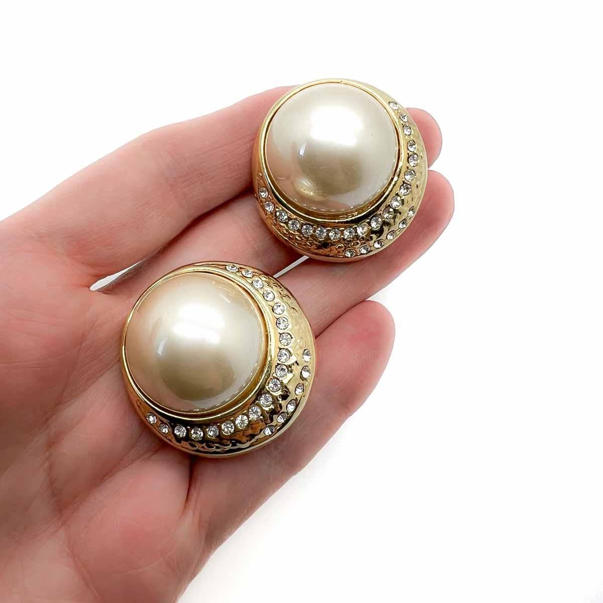 Vintage Grand Pearl Crescent Earrings 1980s In Good Condition For Sale In Wilmslow, GB