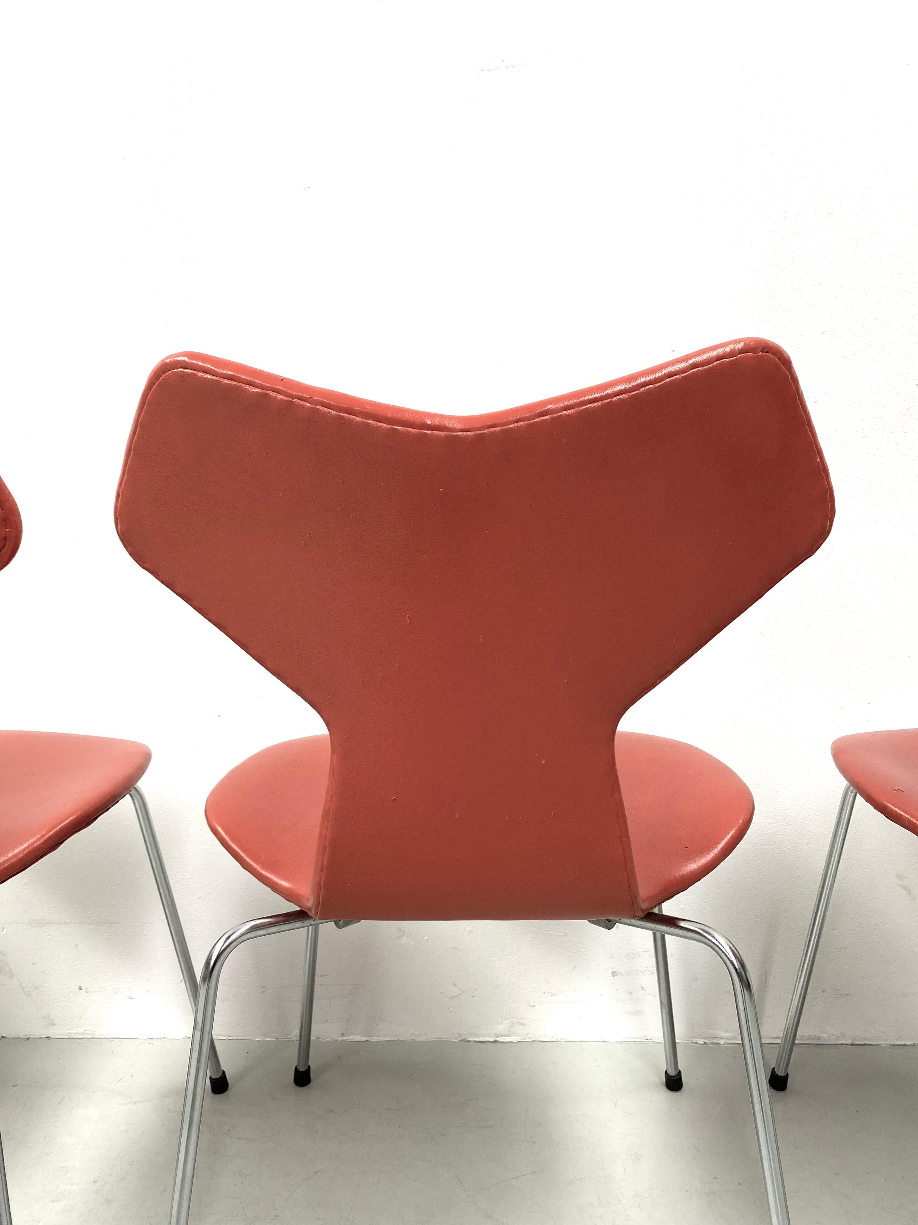 Vintage Grand Prix Chairs by Arne Jacobsen for Fritz Hansen, 1968, Set of 6 5