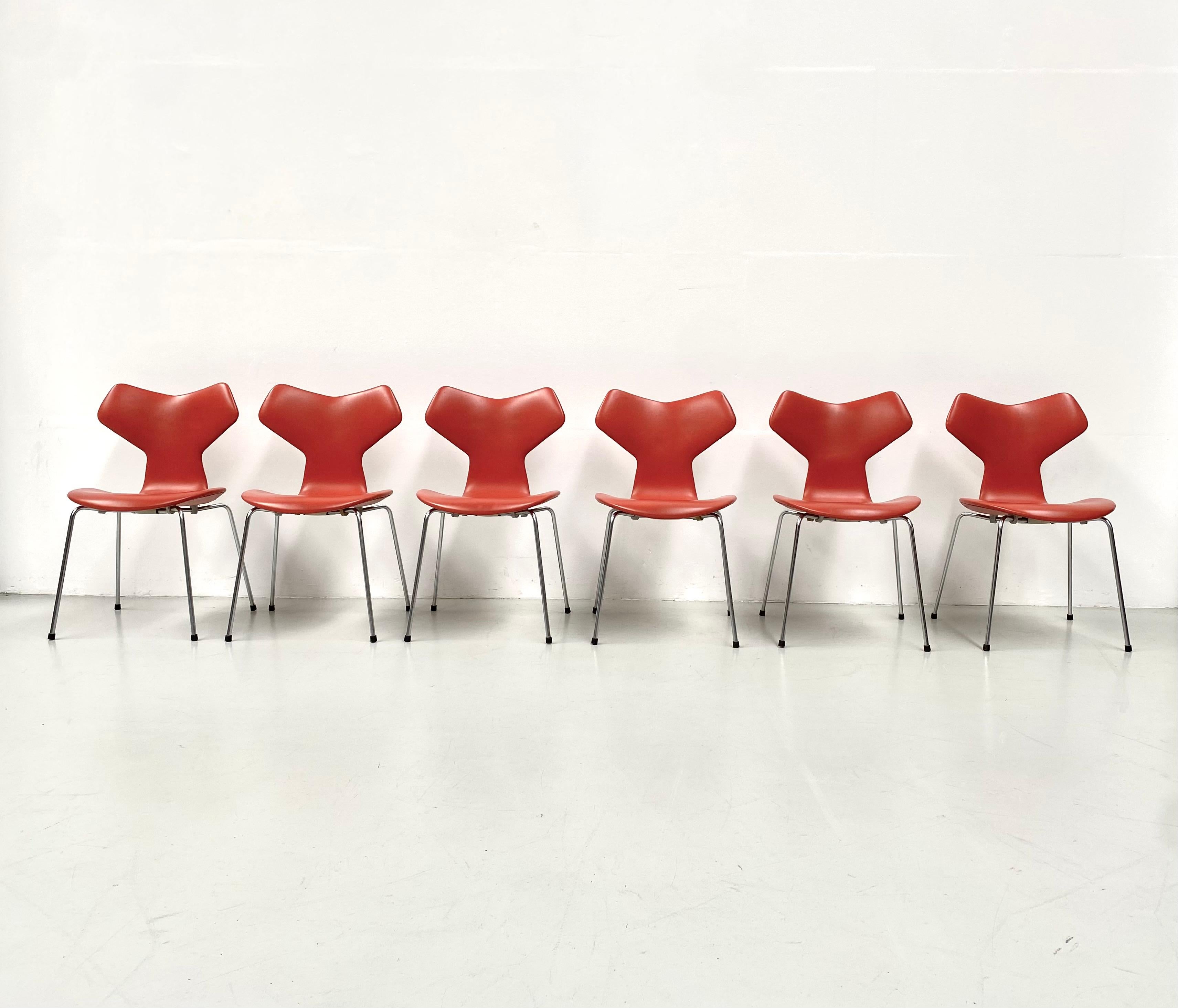 20th Century Vintage Grand Prix Chairs by Arne Jacobsen for Fritz Hansen, 1968, Set of 6