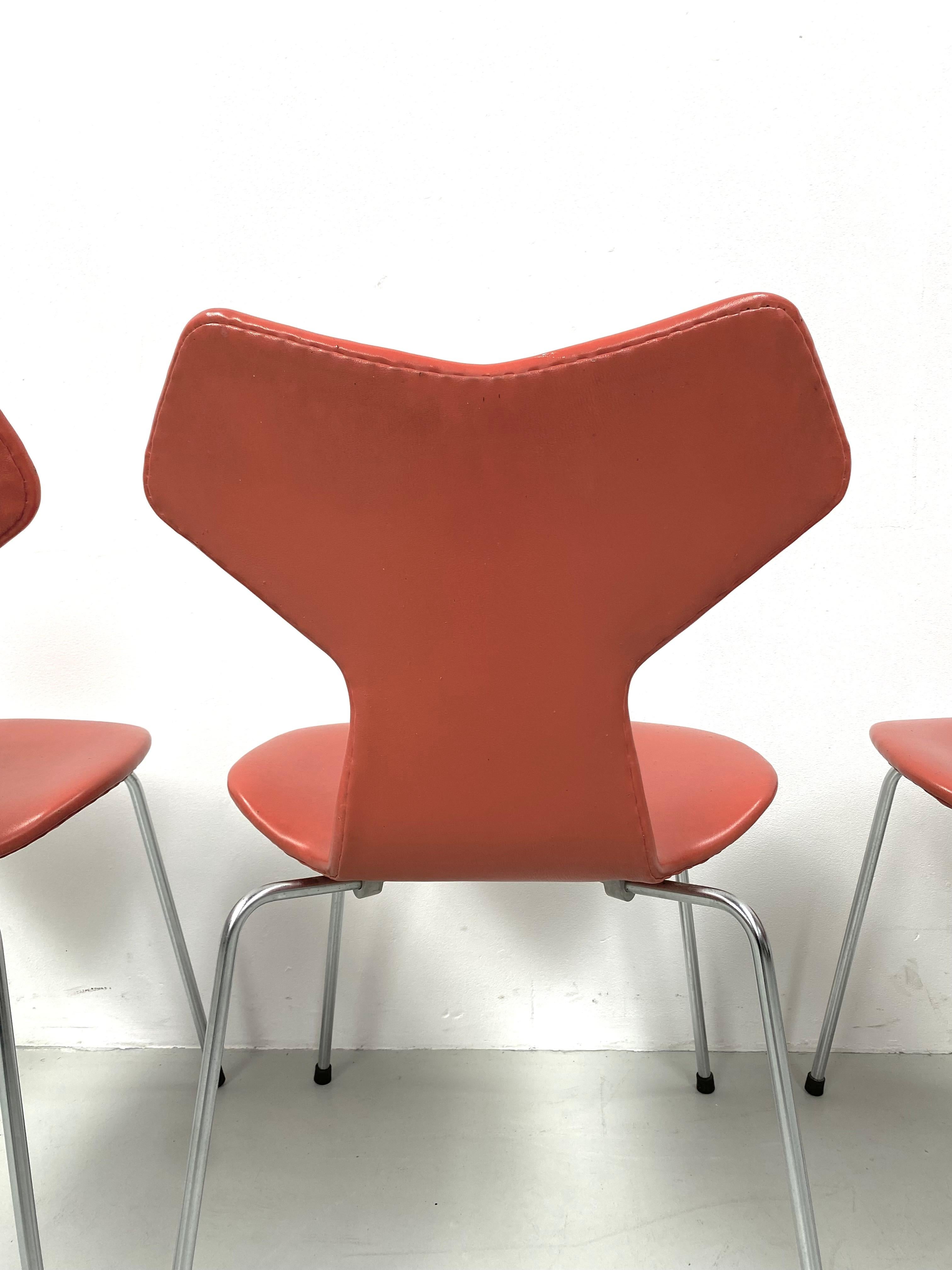 Vintage Grand Prix Chairs by Arne Jacobsen for Fritz Hansen, 1968, Set of 6 3