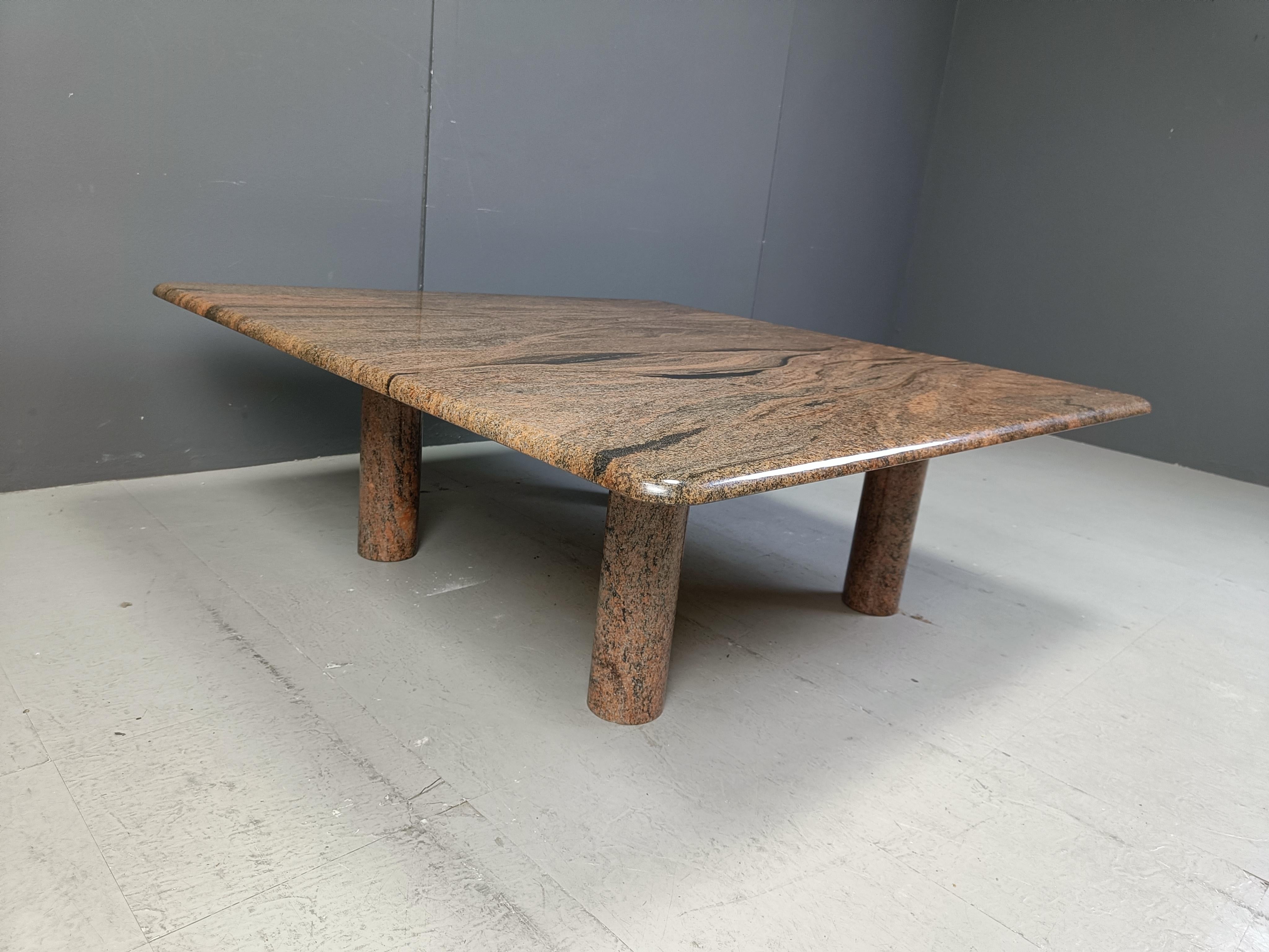 Couchtisch aus Granit, 1970er-Jahre, Vintage im Angebot 5