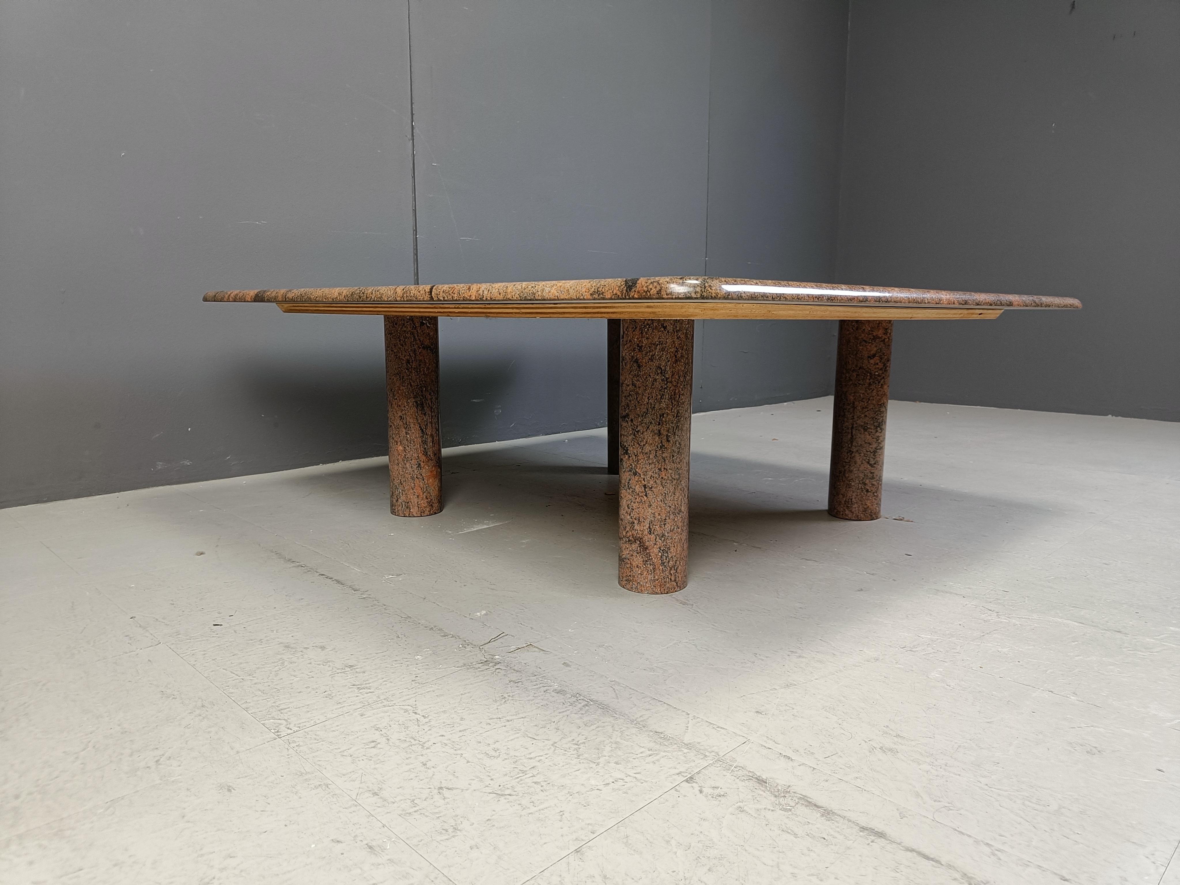 Couchtisch aus Granit, 1970er-Jahre, Vintage im Angebot 6