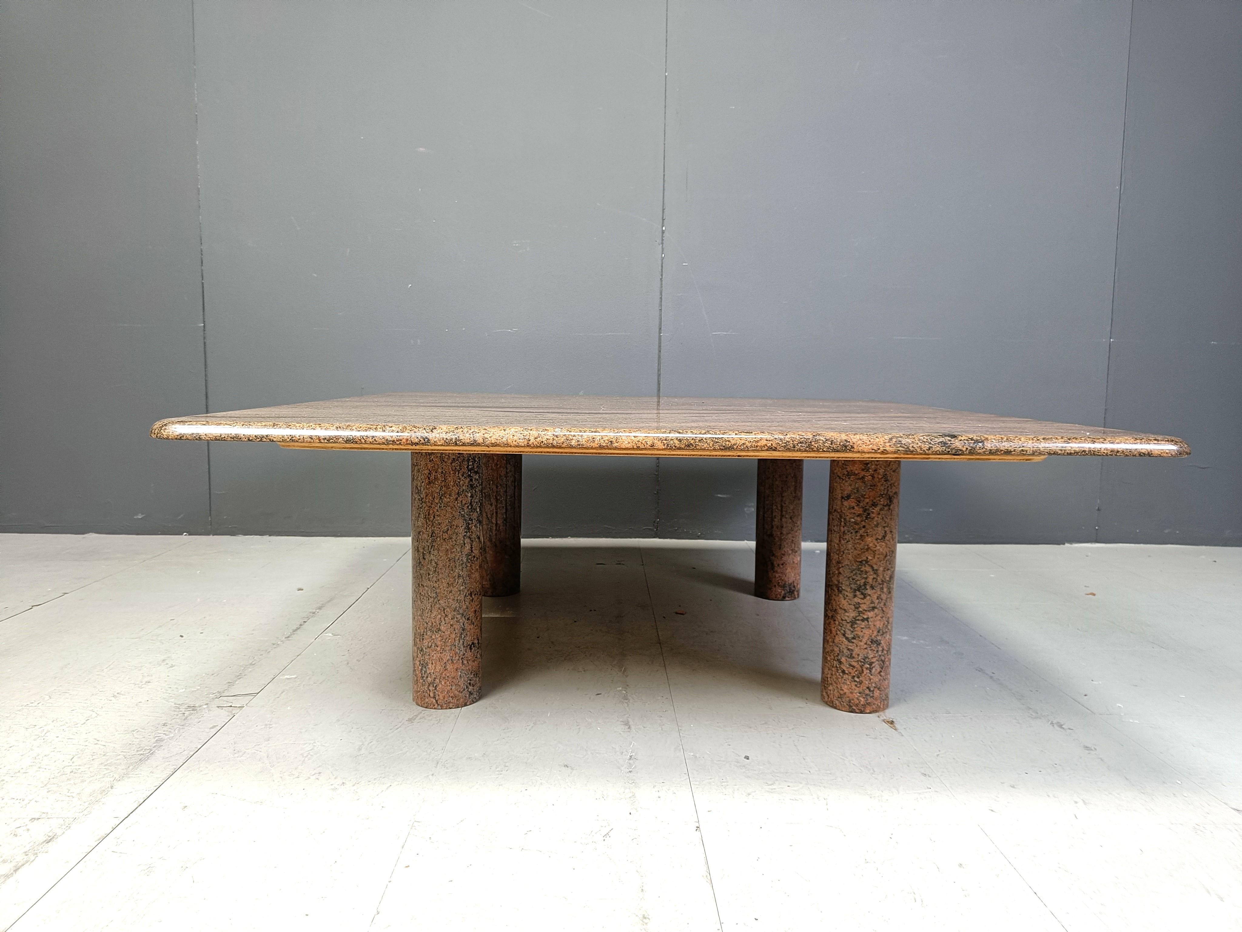 Couchtisch aus Granit, 1970er-Jahre, Vintage im Zustand „Gut“ im Angebot in Leuven, Vlaams Gewest