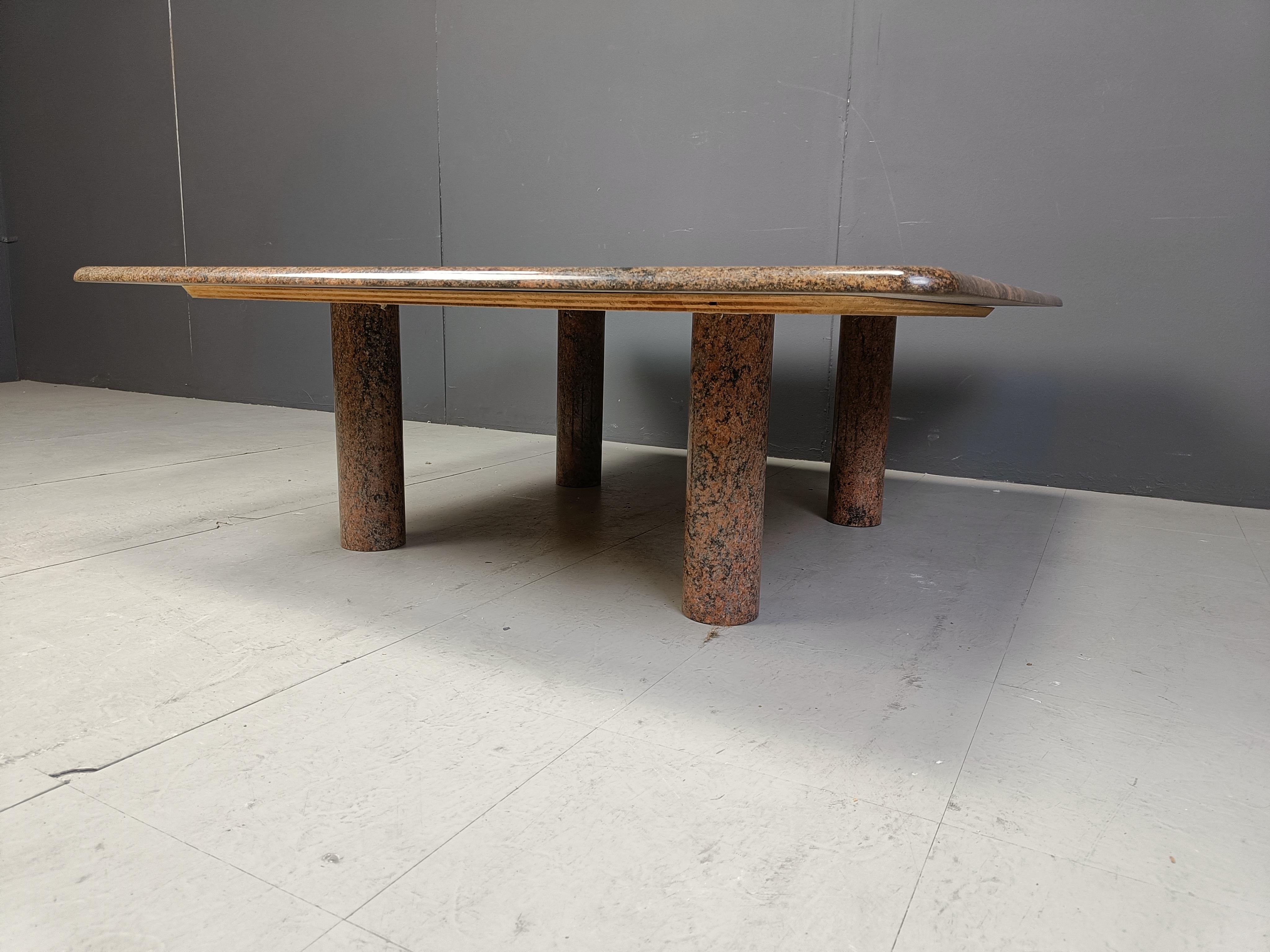 Couchtisch aus Granit, 1970er-Jahre, Vintage im Angebot 2