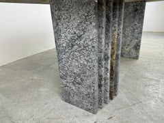 Table de salle à manger vintage en granit