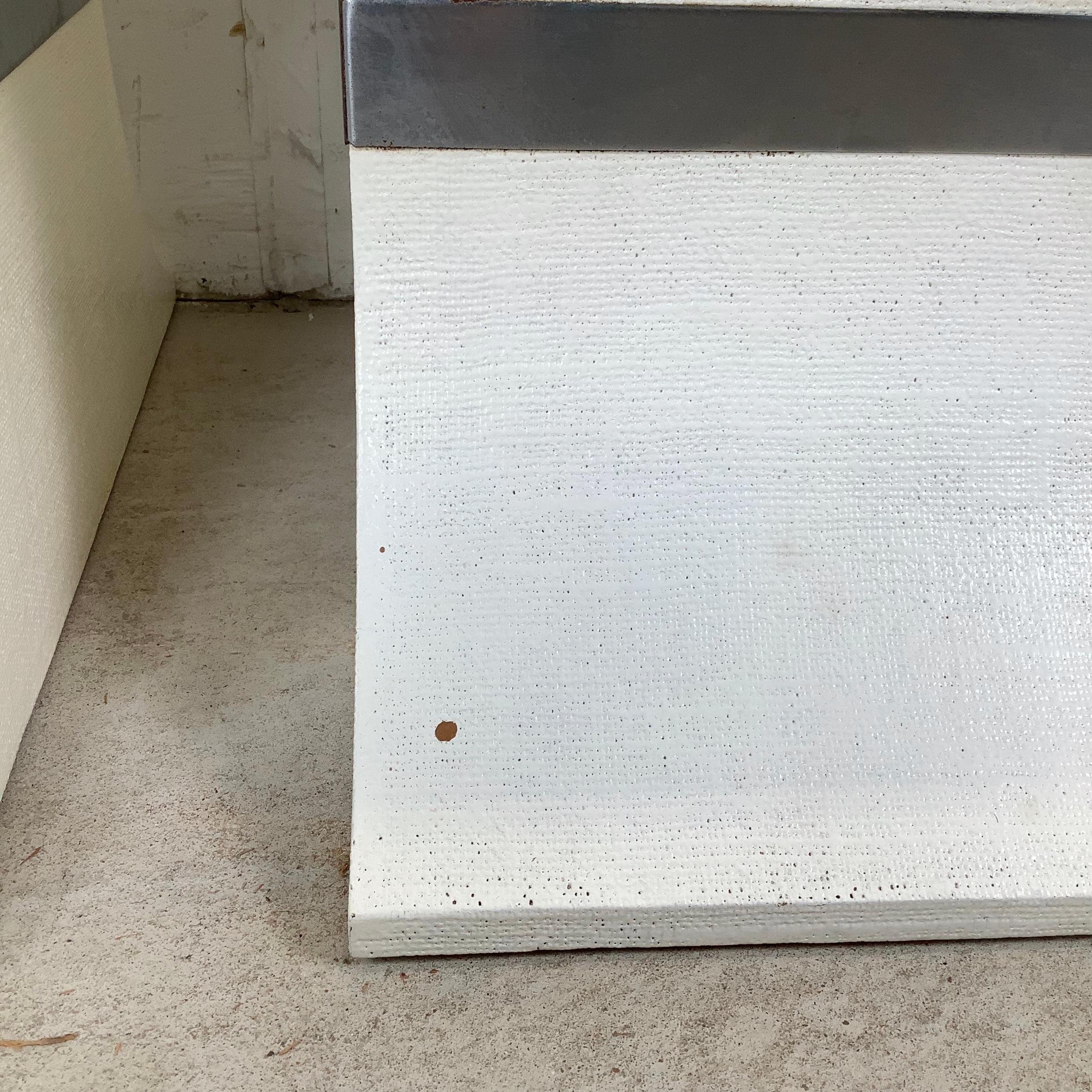 Sièges vintage en toile d'herbe à la manière de Karl Springer en vente 4