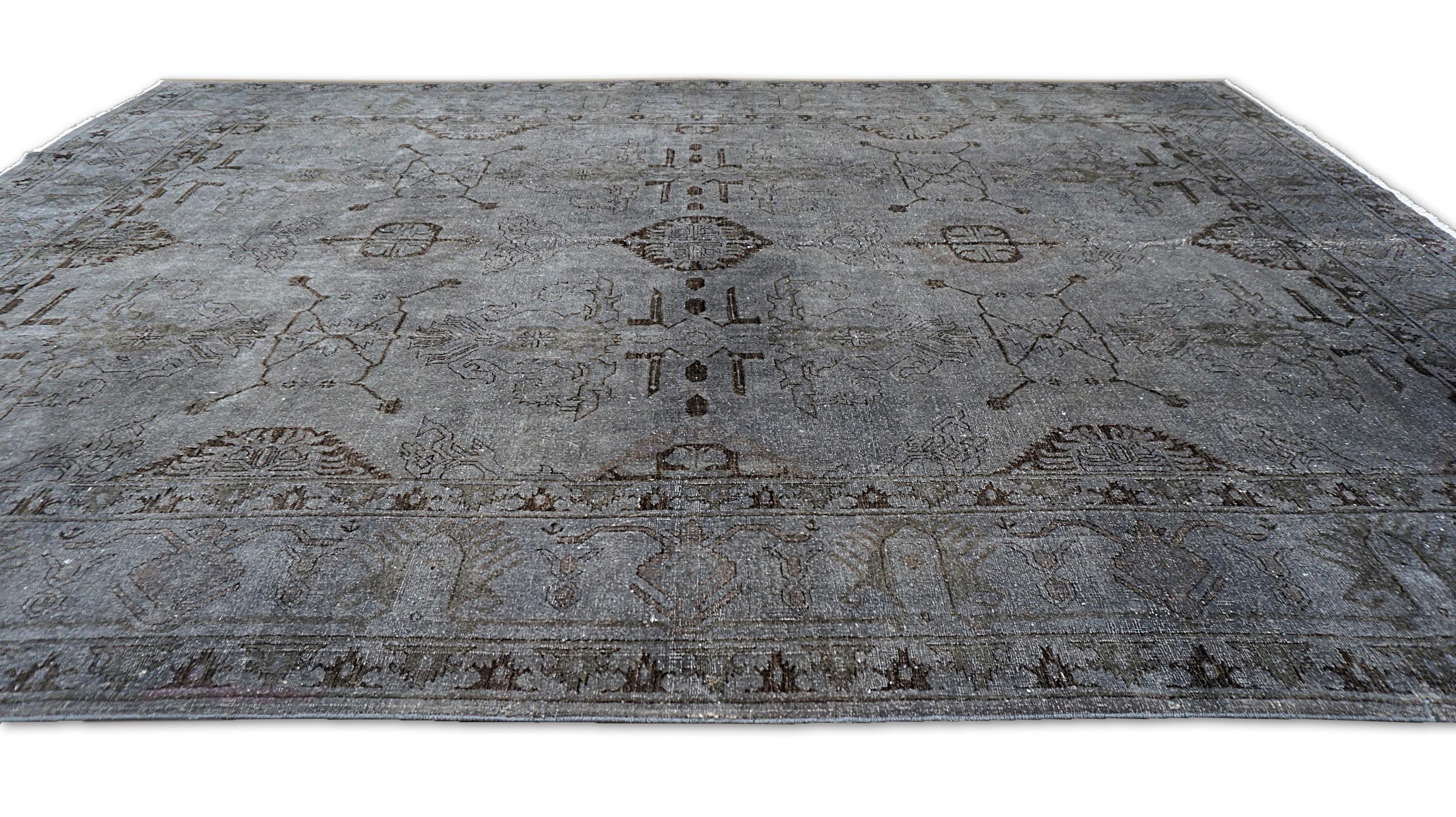 Turkish Vintage Gray and Black Hand-Knotted Wool Rug 8'10''x11'10'' For Sale