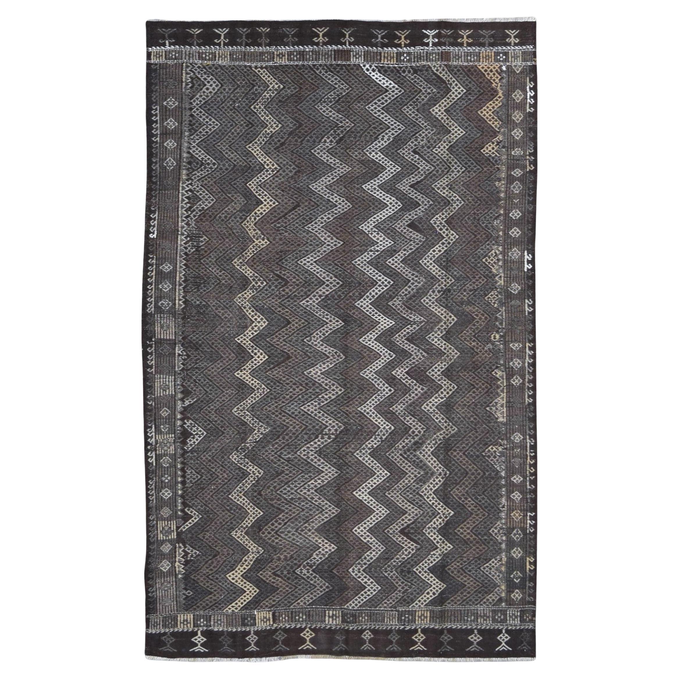 Vintage Gray Brown and Ivory Zigzag Tulu Kilim 5'10''x9'4''