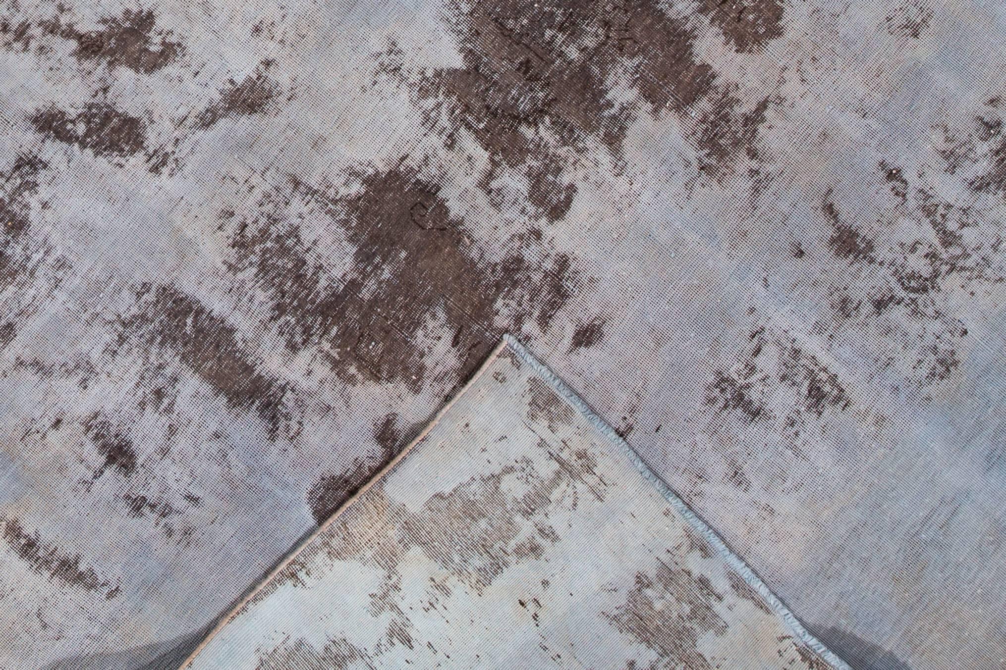 Grauer Overdyed-Teppich im Used-Stil, 9,04x13,01 (Persisch) im Angebot