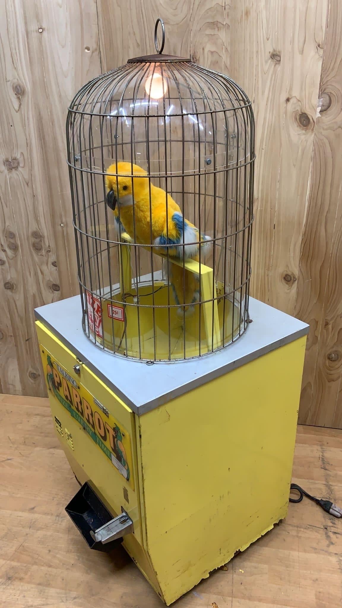Vintage Gray Hound Loro Parlanchín Premio Cada Vez Máquina expendedora en venta 1