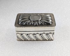 Vintage Gran Bretaña Plata 3  Pastillero "Victoria" 1838 - 1887