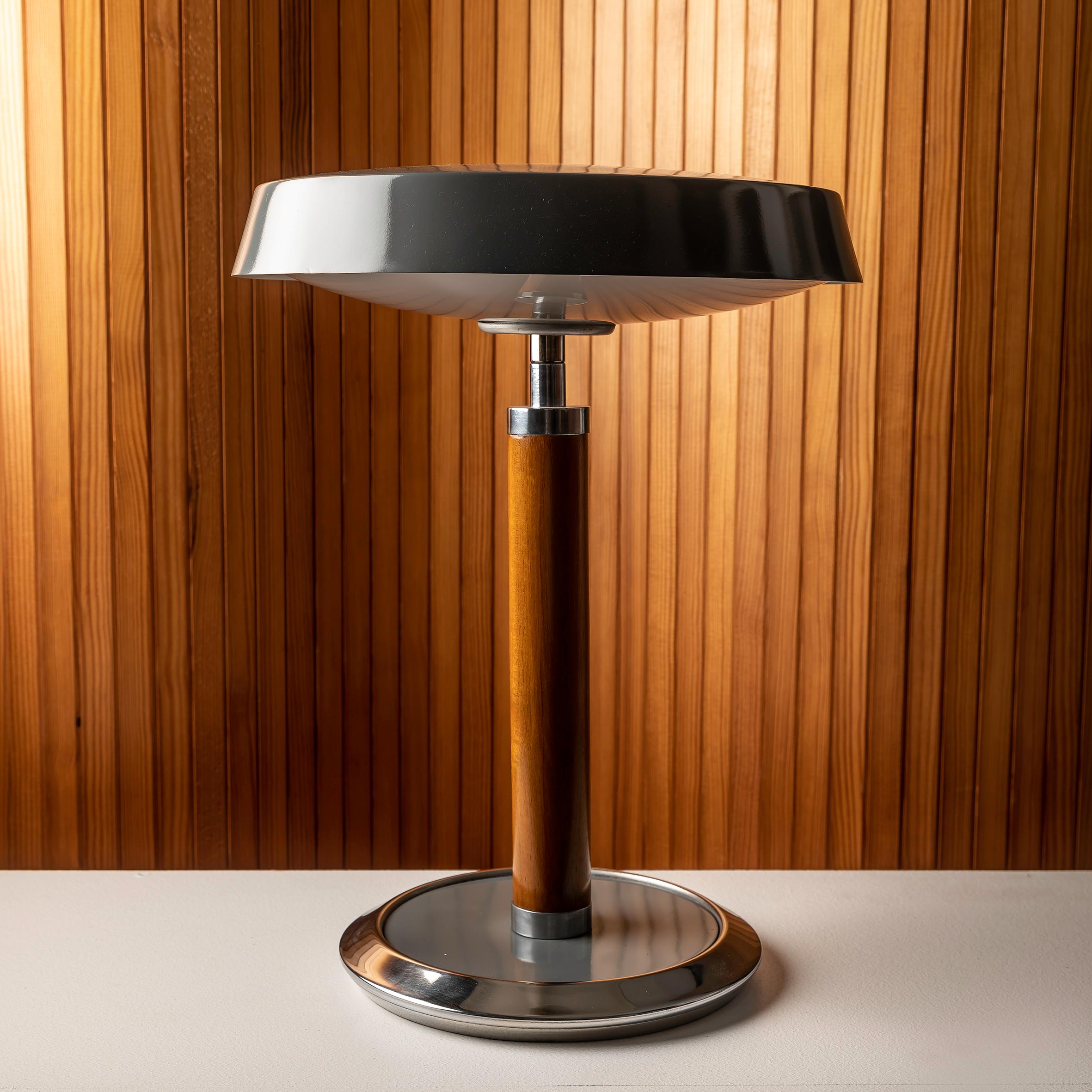 Milieu du XXe siècle Lampe de table vintage 