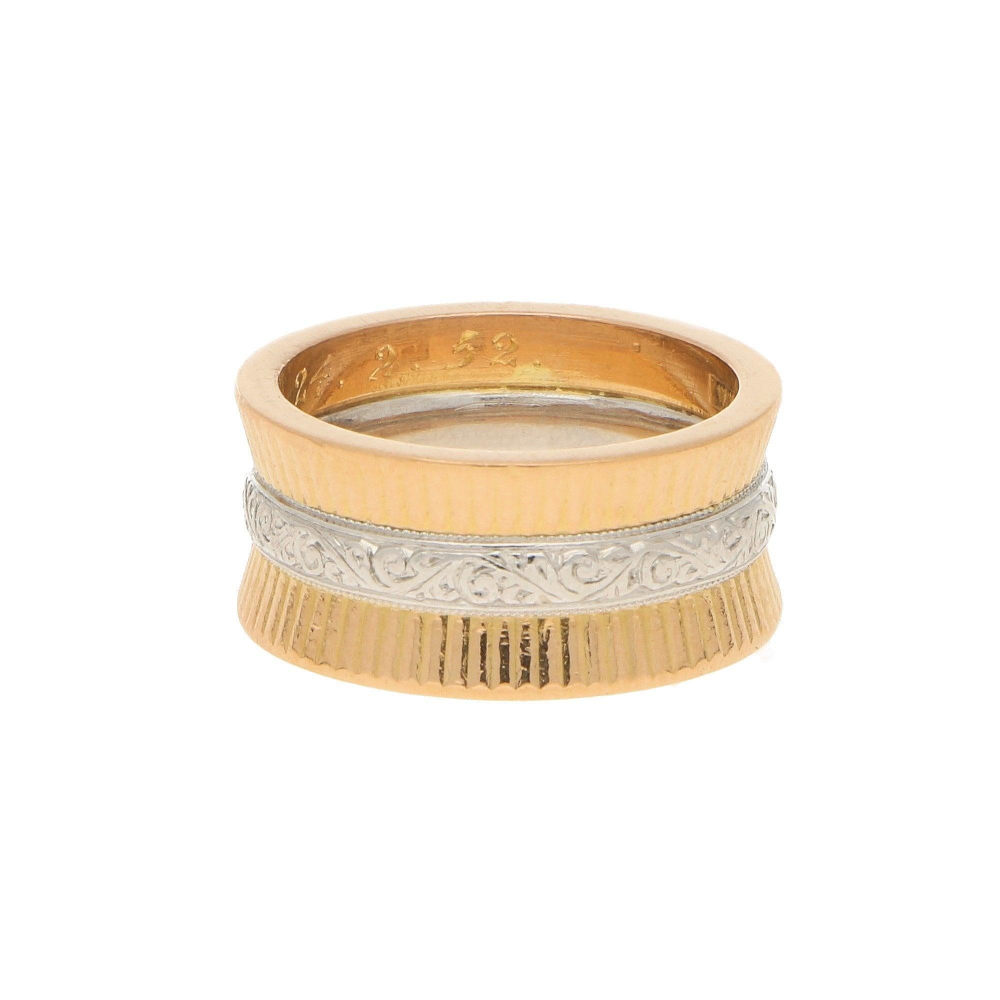 Vintage Greek Column Wedding Band Rose Gold Platinum Circa 1960 In Good Condition For Sale In London, GB
