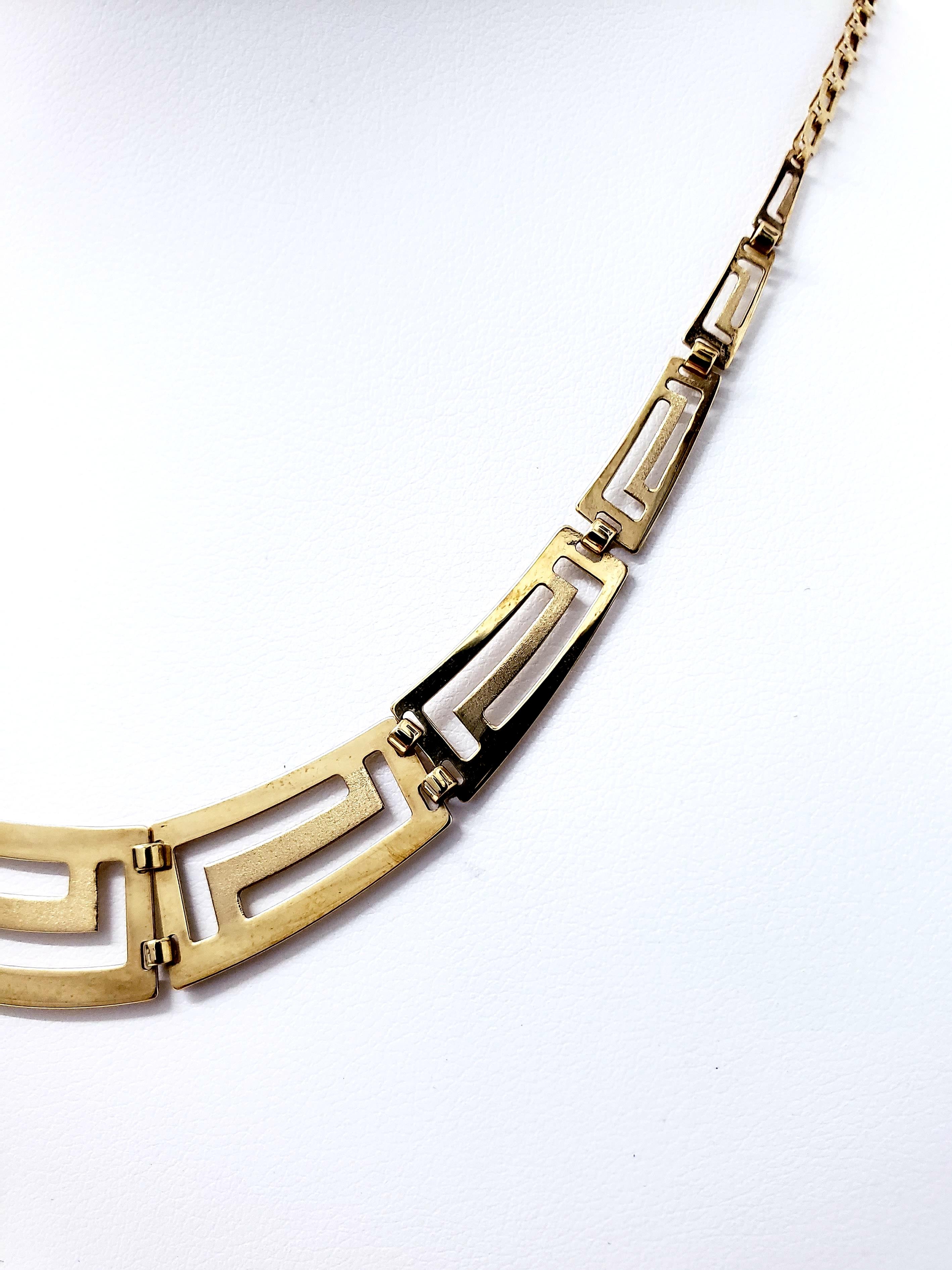 Halskette aus 14 Karat Gold mit griechischem Design und Satin-Finish im Zustand „Hervorragend“ im Angebot in Miami, FL