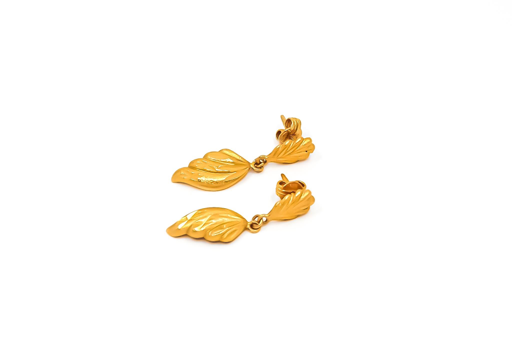 vintage gold drop earrings