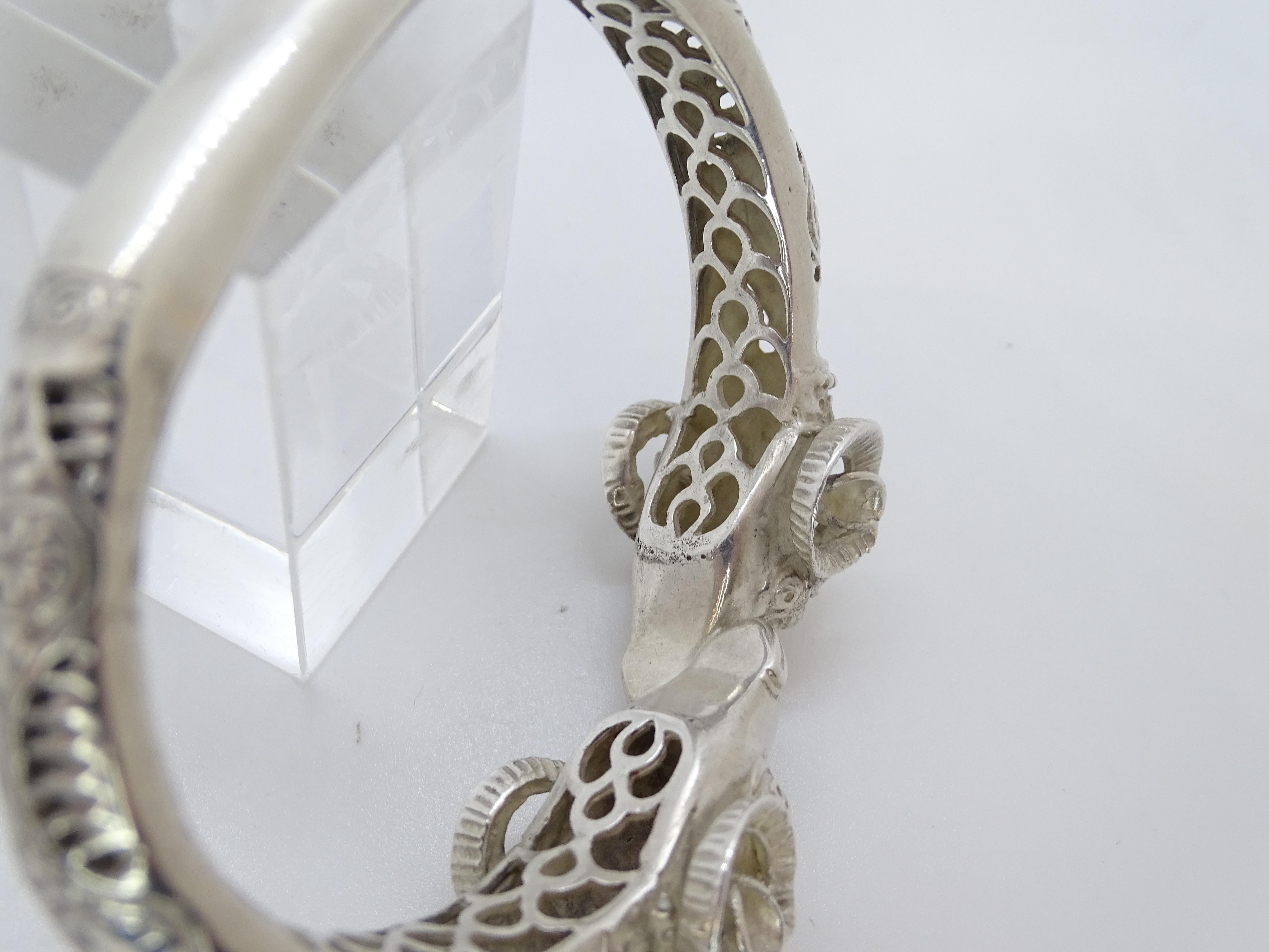 Gioielli greci d'epoca Bracciale con testa di ariete / Bangle in argento 925 in vendita 11