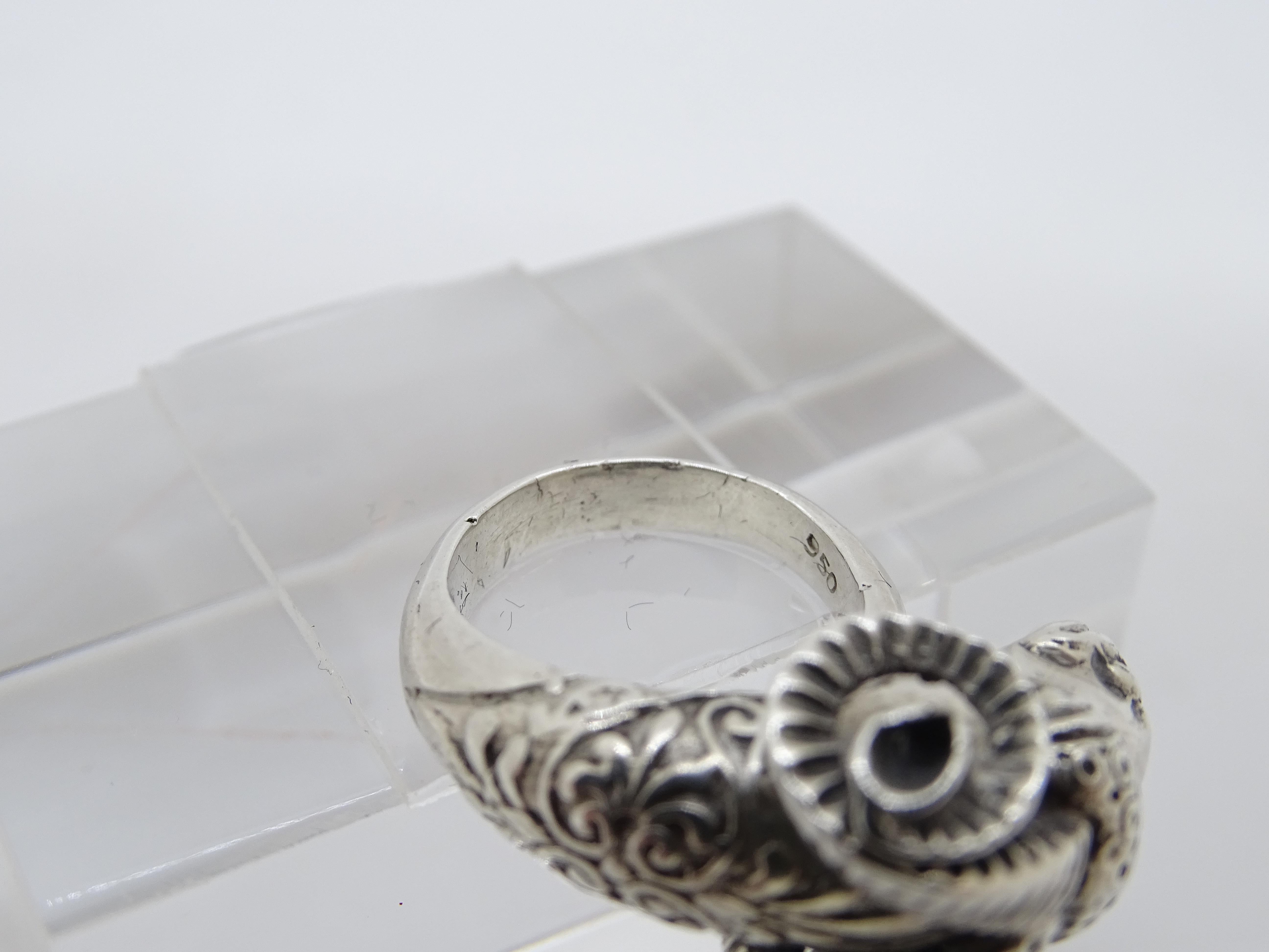 Anello greco d'epoca in argento 925 Testa di ariete in vendita 11