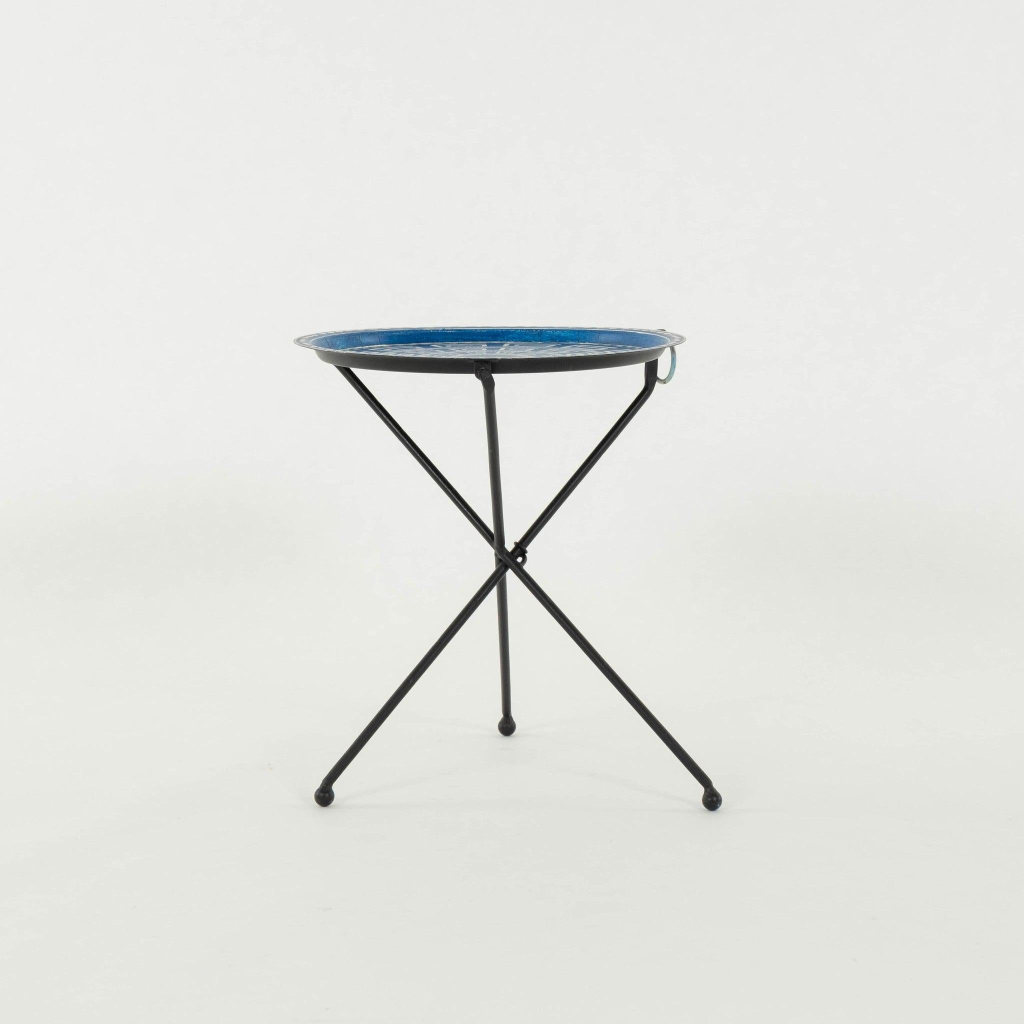 Peint Table d'appoint en fer avec clé grecque en vente