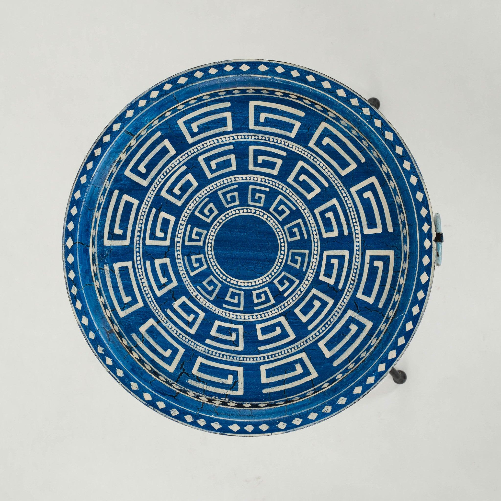 20ième siècle Table d'appoint en fer avec clé grecque en vente