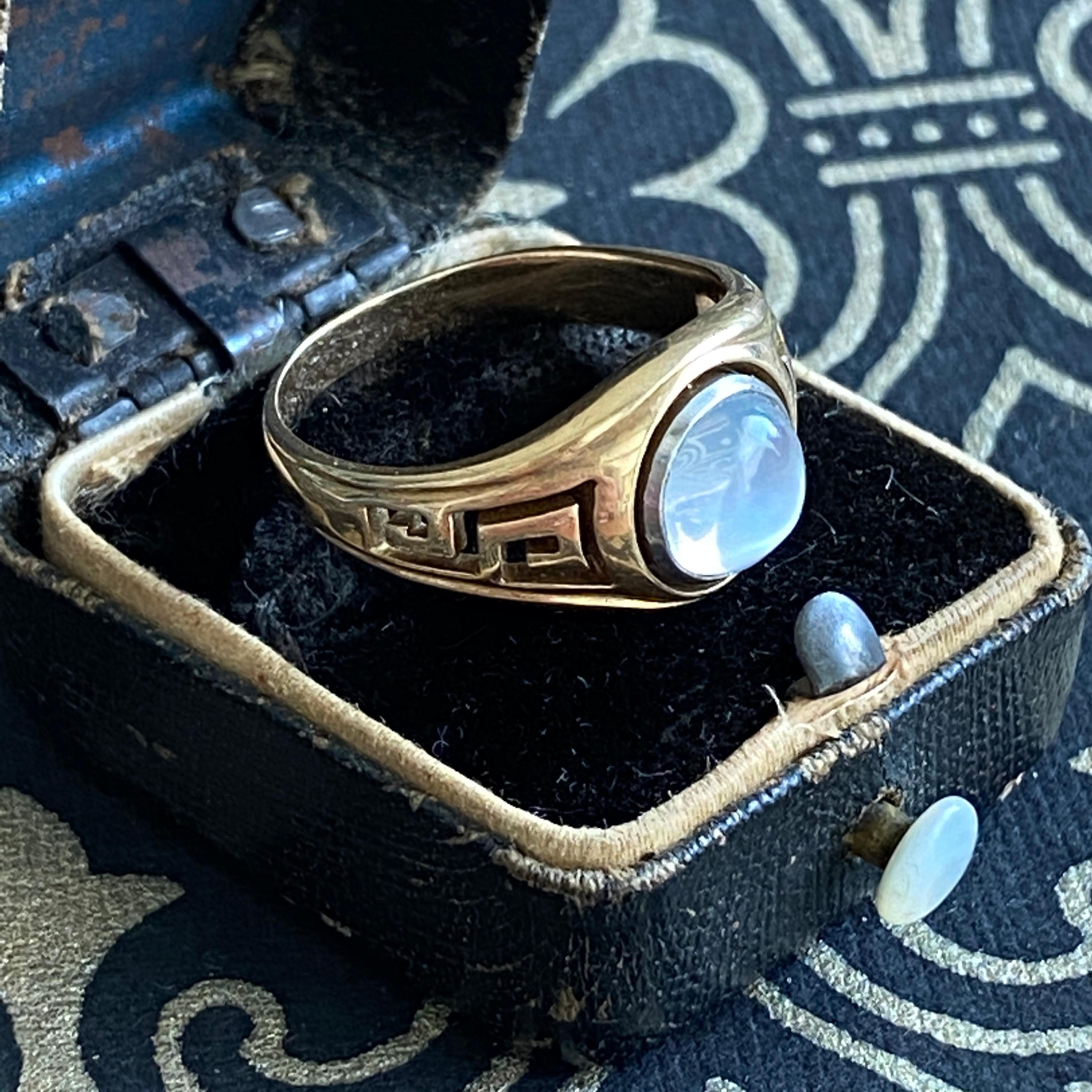 Vintage Greek Moonstone 14K Gold Ring For Sale 6