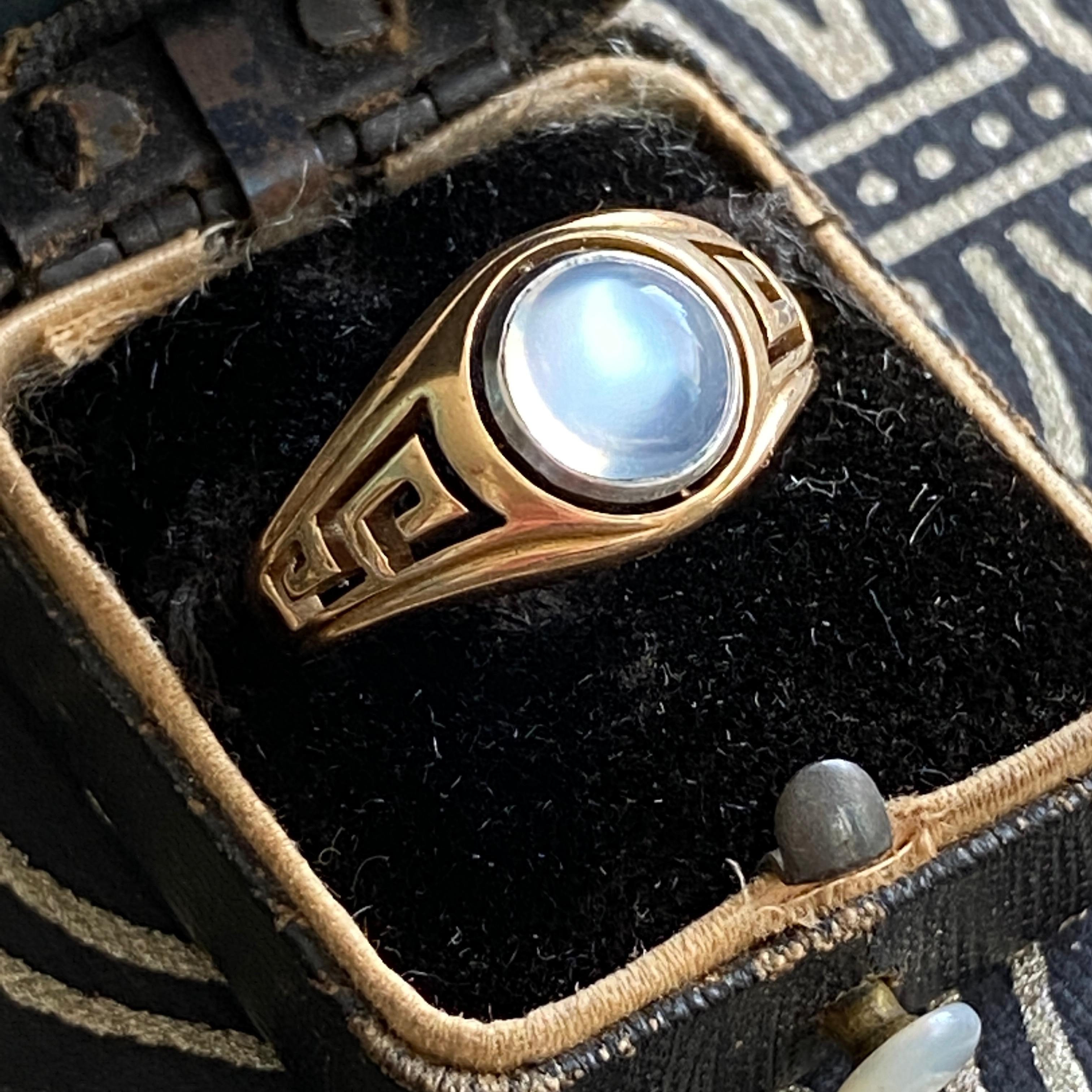 Vintage Greek Moonstone 14K Gold Ring For Sale 1