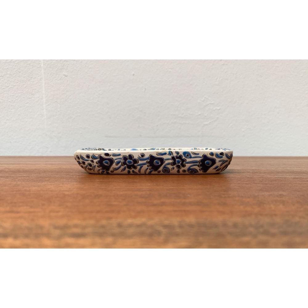 Vintage Greek Nassos Blue Handmade Ceramic Ashtray with Deer and Flower Ornament In Excellent Condition For Sale In Hamburg, DE