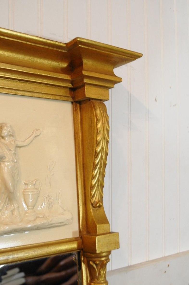 Specchio d'epoca in stile neoclassico Friedman Brothers in legno dorato Trumeau In condizioni buone in vendita a Philadelphia, PA