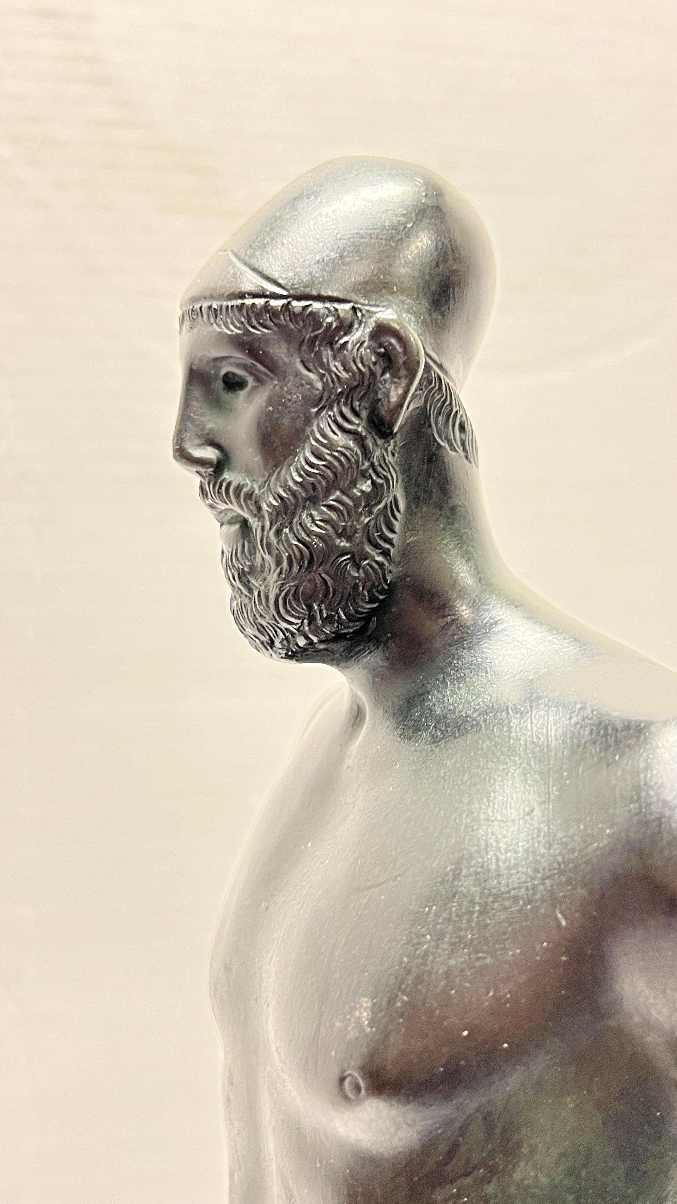 Griechische Raice-Krieger-Bronze-Figurenskulptur, Vintage im Angebot 9