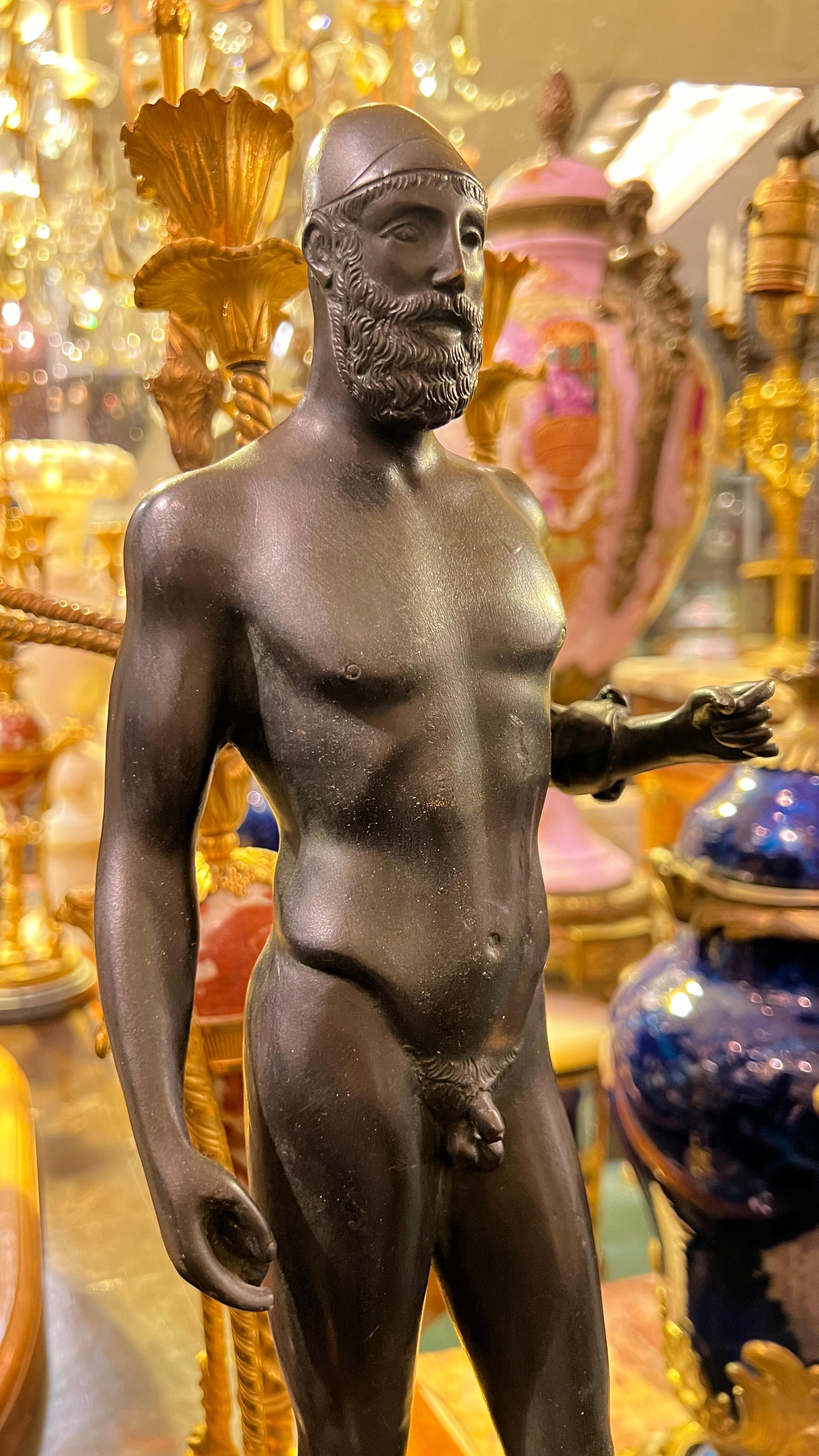 Vintage Greek Raice Warrior Bronze Figurine Sculpture For Sale 10