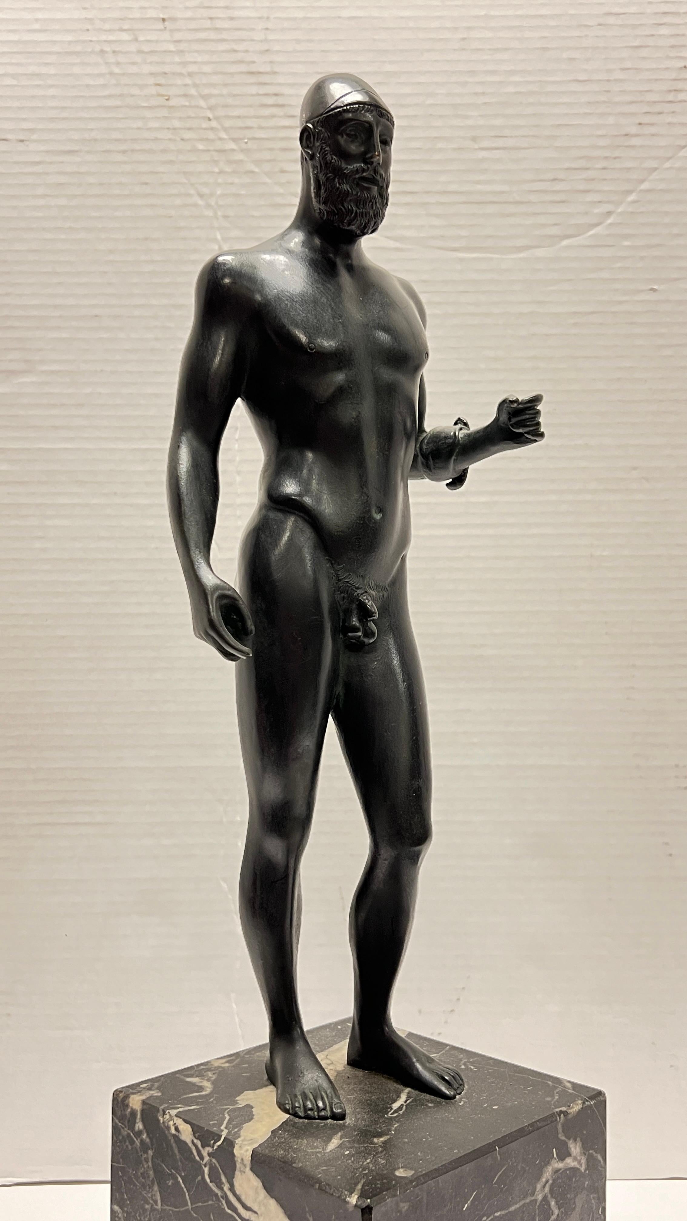 Vintage Greek Raice Warrior Bronze Figurine Sculpture In Good Condition For Sale In New York, NY