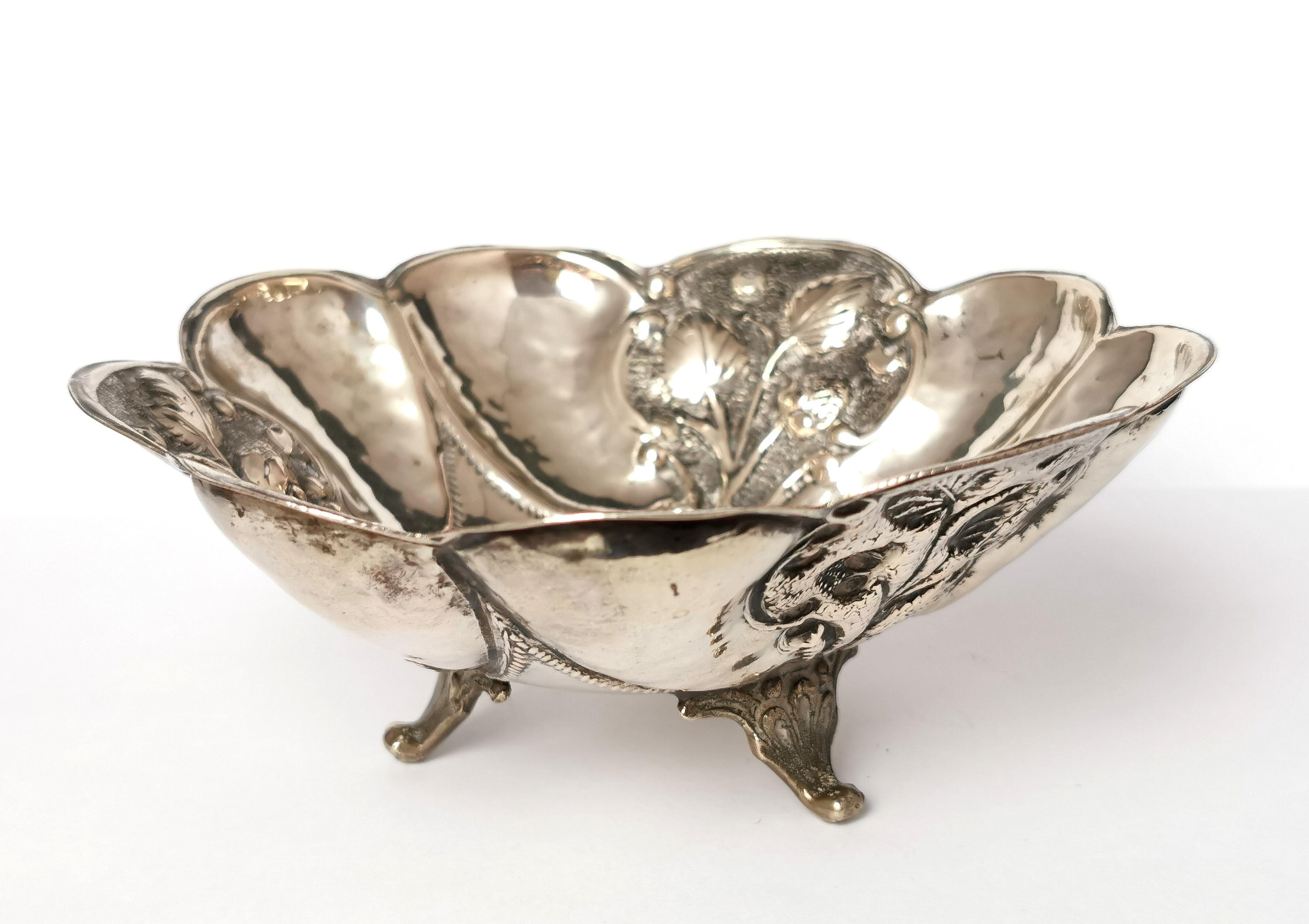 Vintage Greek Silver Bowl, Dish, Centrepiece For Sale 4