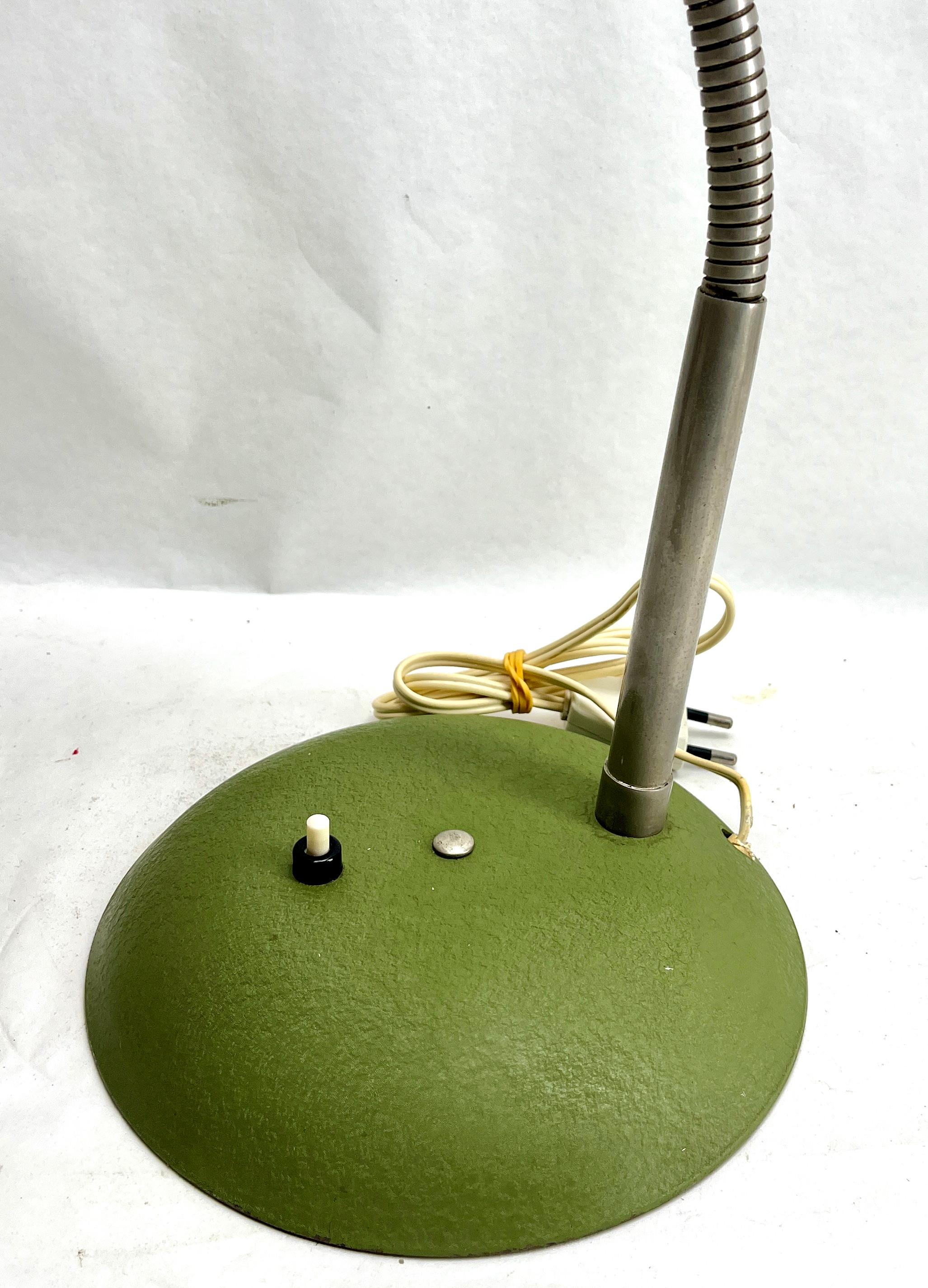 Mid-20th Century Vintage Green Adjustable Desk/Side Table Lamp Signed by Sis, 1950s For Sale