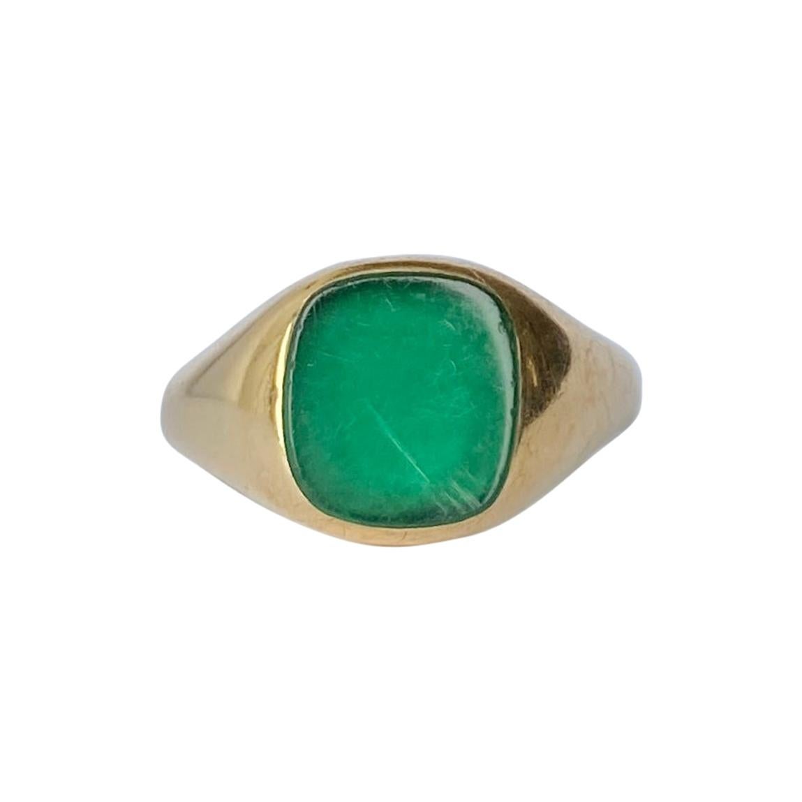 Vintage Green Agate and 9 Carat Gold Signet Ring