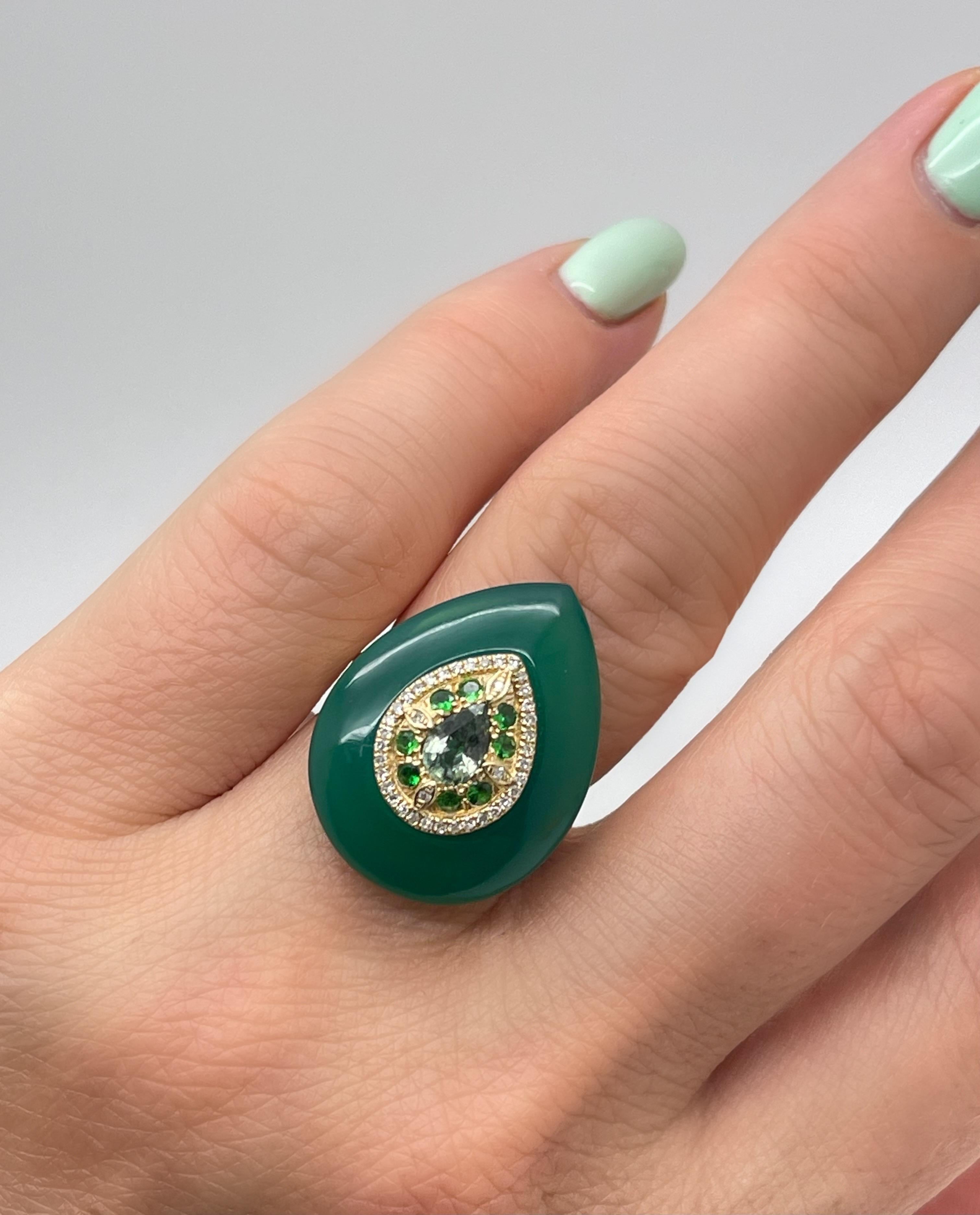 Ring aus 14 Karat grünem Achat, Smaragd, Diamant und grünem Granat im Angebot 3