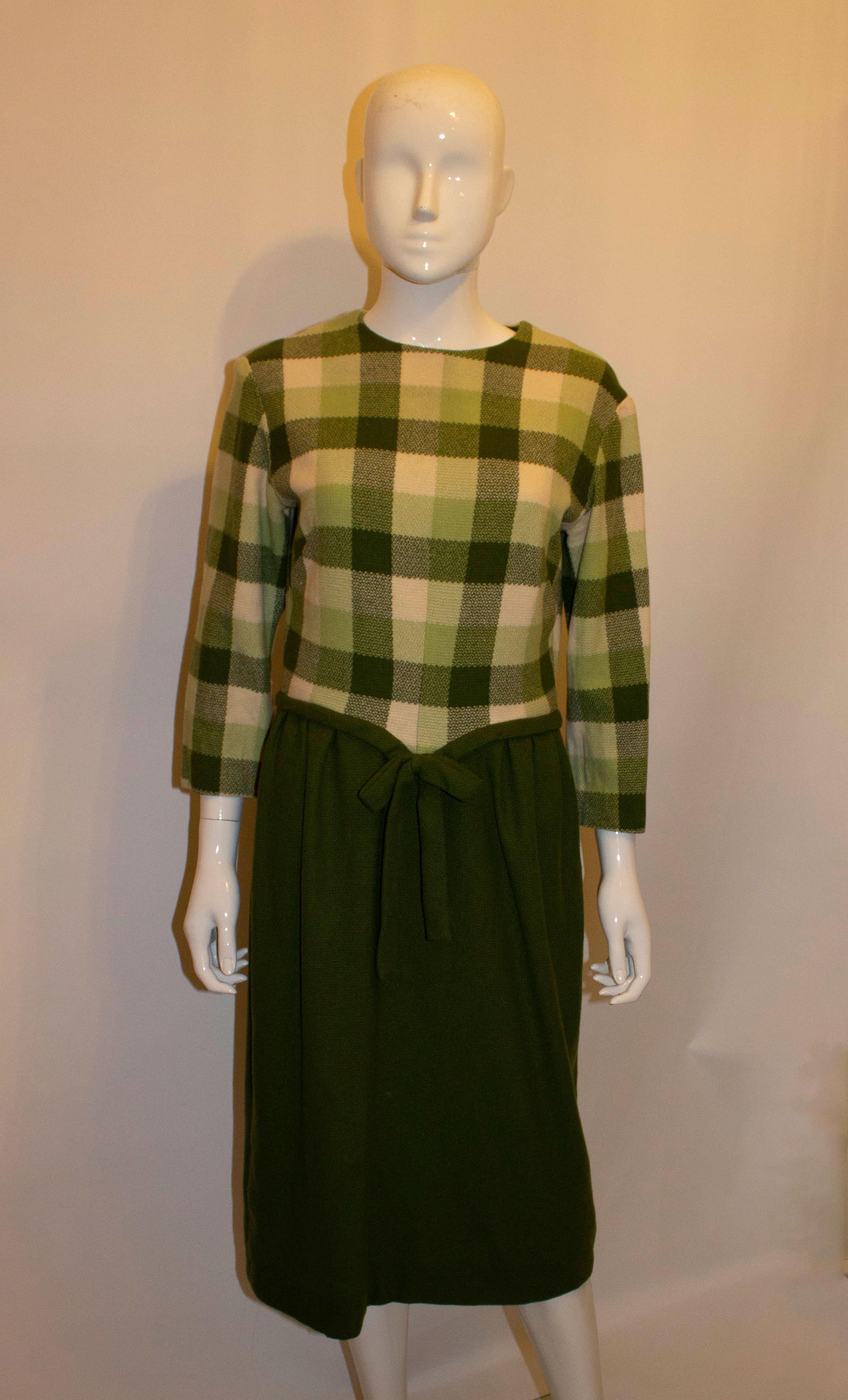 Vintage Green and White Day Dress For Sale 1