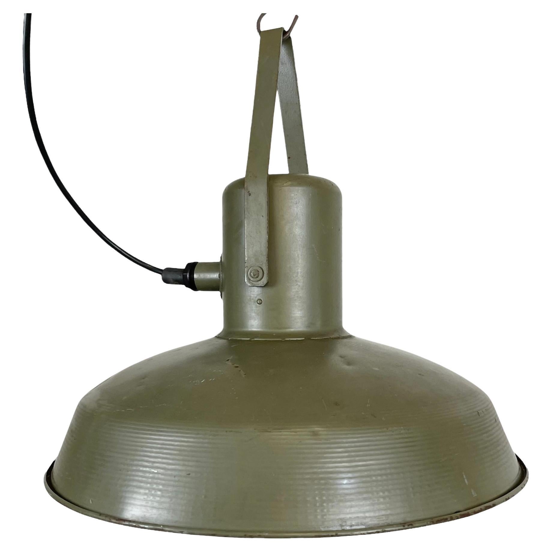 Vintage Green Army Pendant Lamp, 1960s For Sale