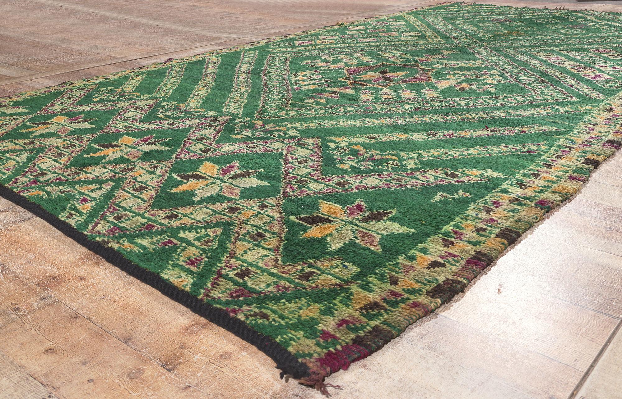 Grüner Beni MGuild Marokko-Teppich, biophiles Design trifft auf Stammes-Allüren im Zustand „Gut“ im Angebot in Dallas, TX